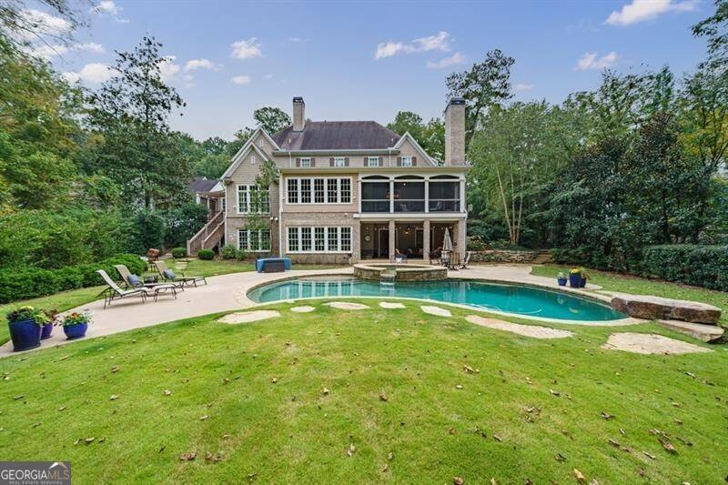 Atlanta, GA 30305,2560 Brookdale DR NW
