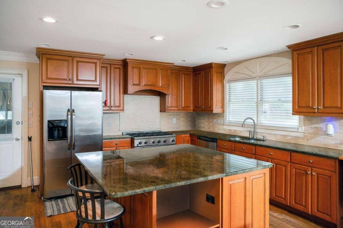 Conyers, GA 30012,1800 Smokerise East E