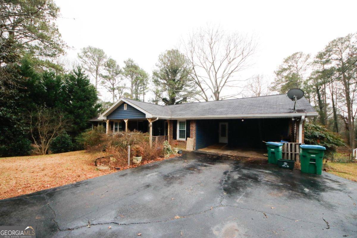 Lilburn, GA 30047,827 Killian Hill