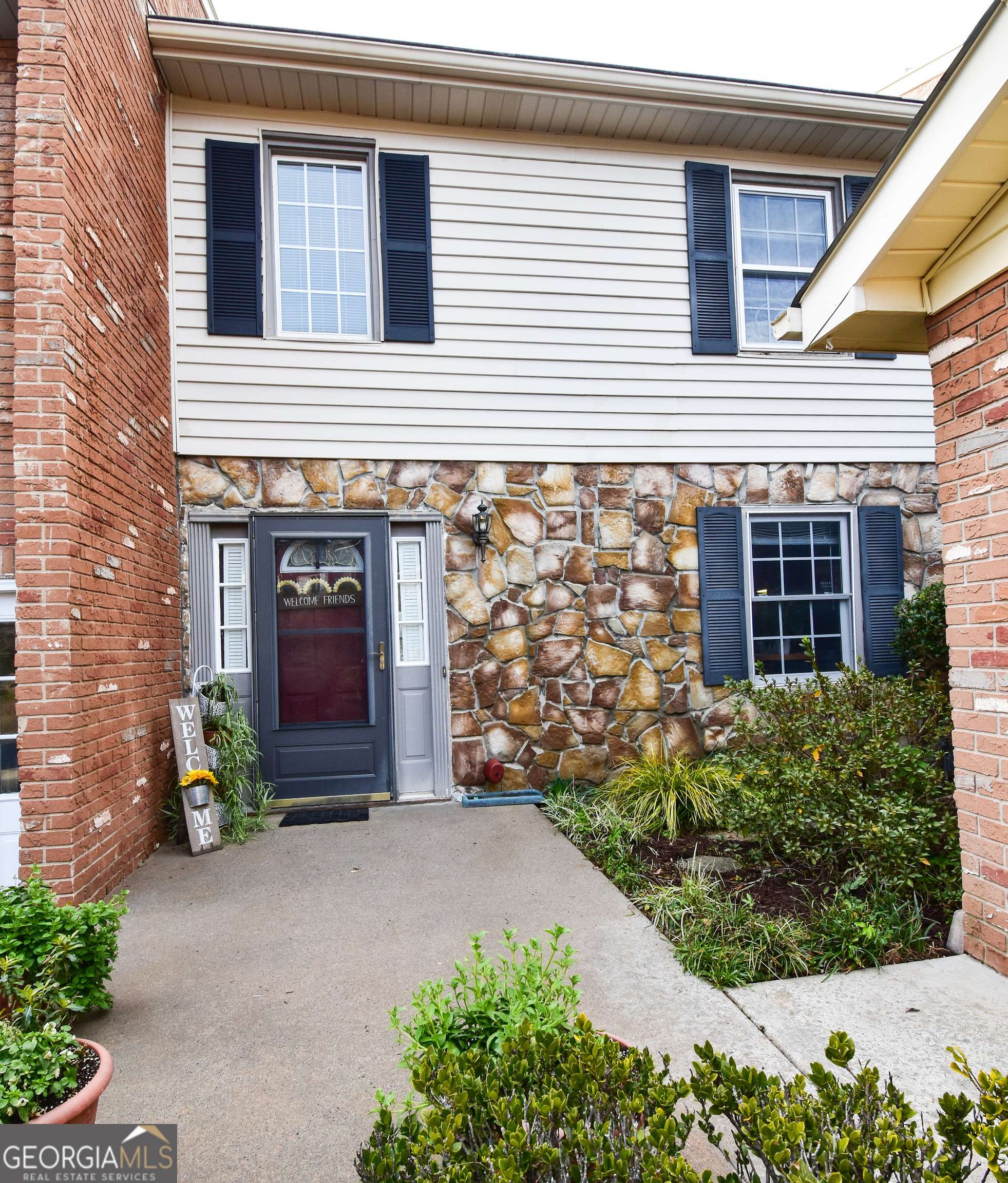Flowery Branch, GA 30542,6500 Gaines Ferry #E3