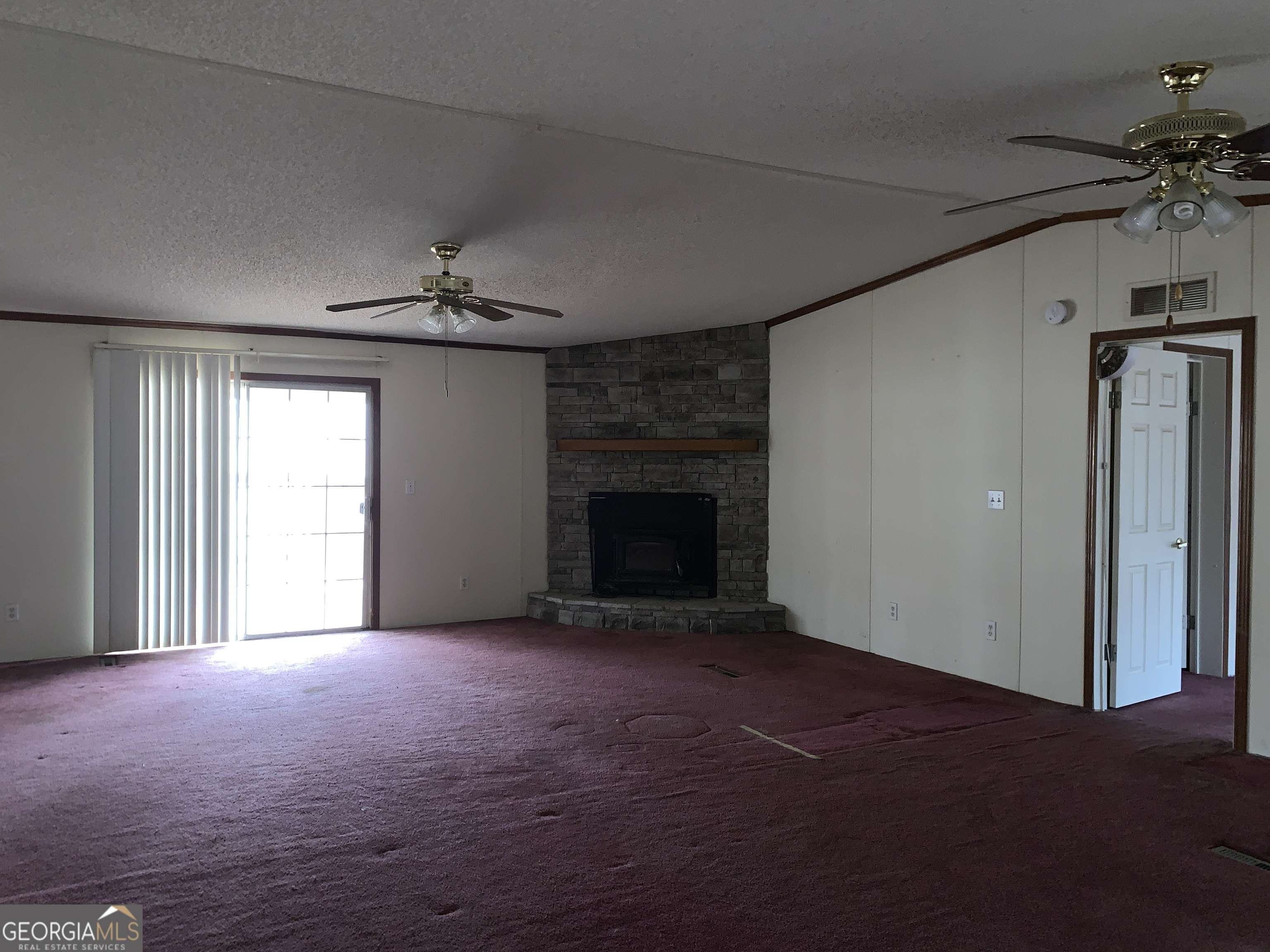 Martin, GA 30557,589 Chateau Village DR