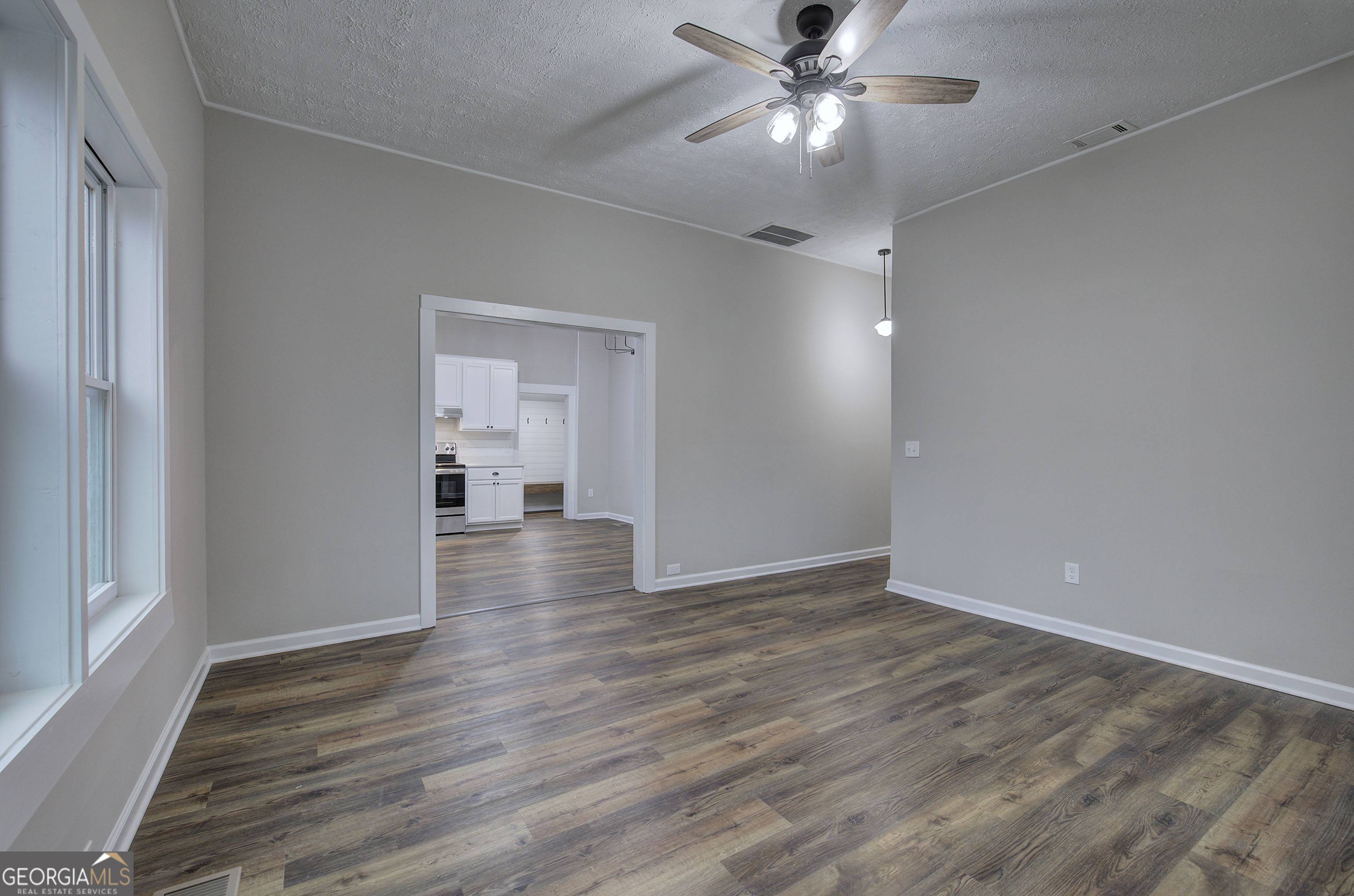 Aragon, GA 30104,9 Magnolia ST