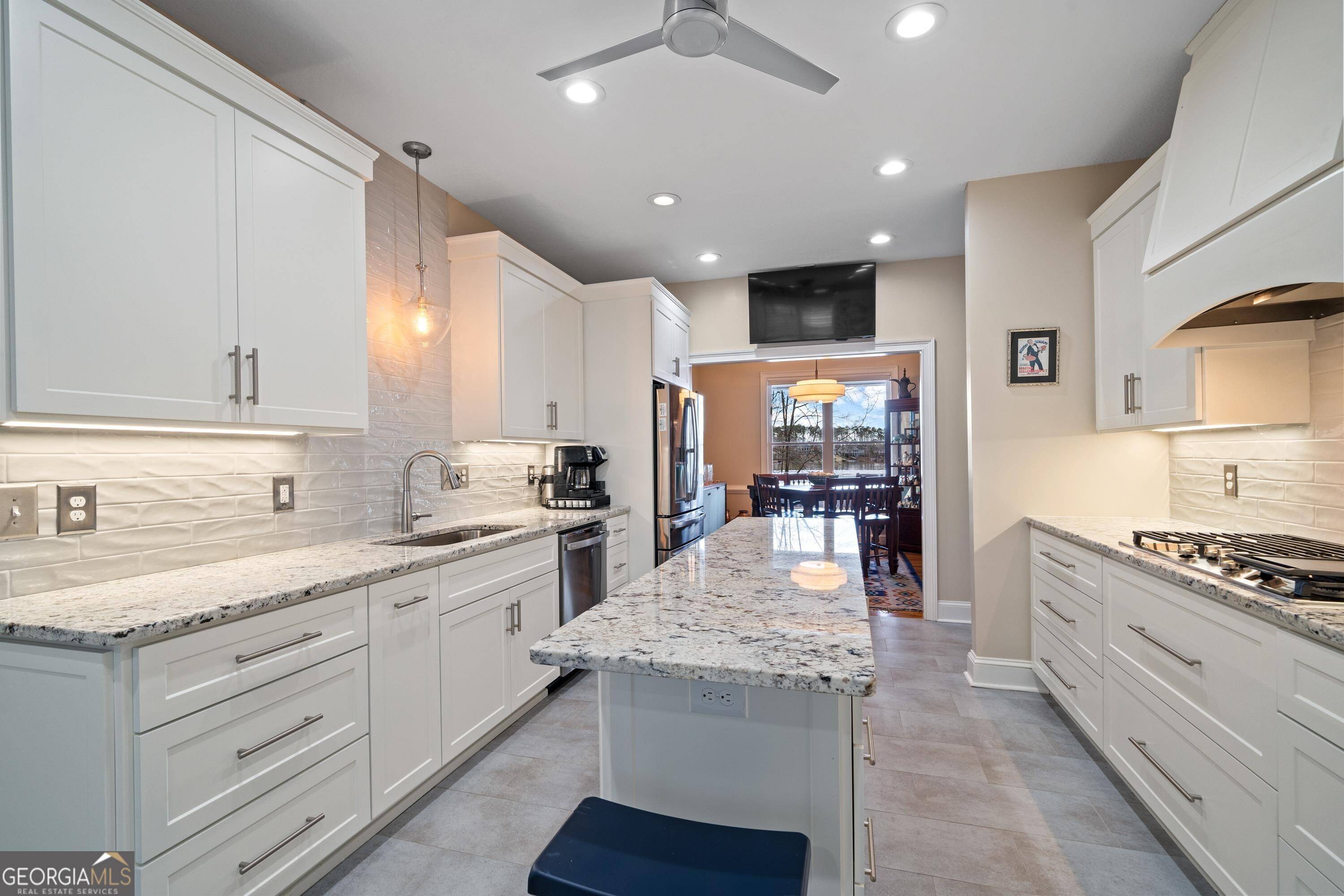 Eatonton, GA 31024,413 E River Bend DR