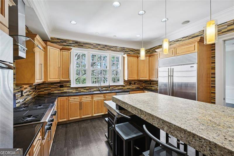 Atlanta, GA 30326,3533 Roxboro RD #6