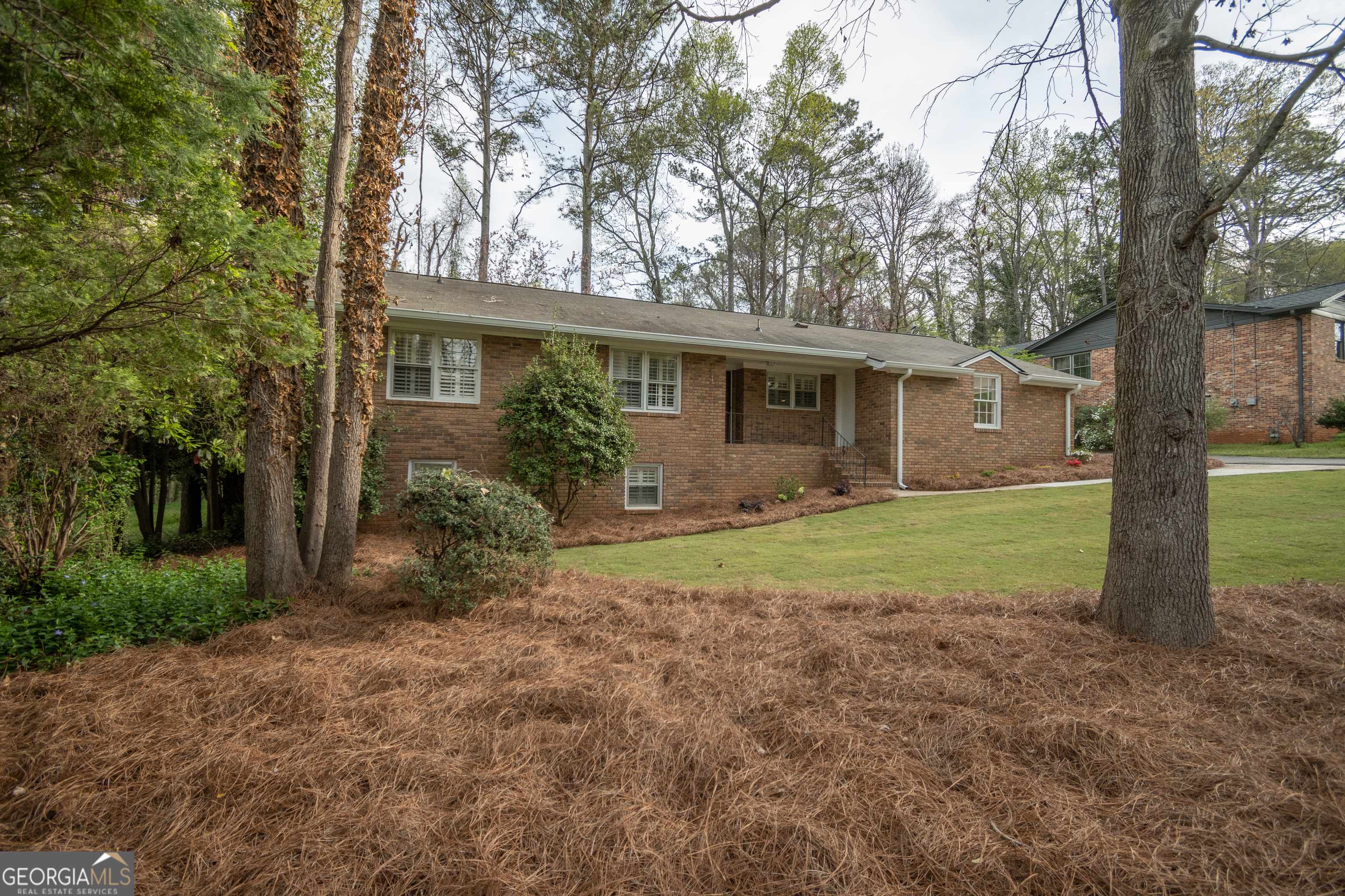 Athens, GA 30606,220 Davis Estates