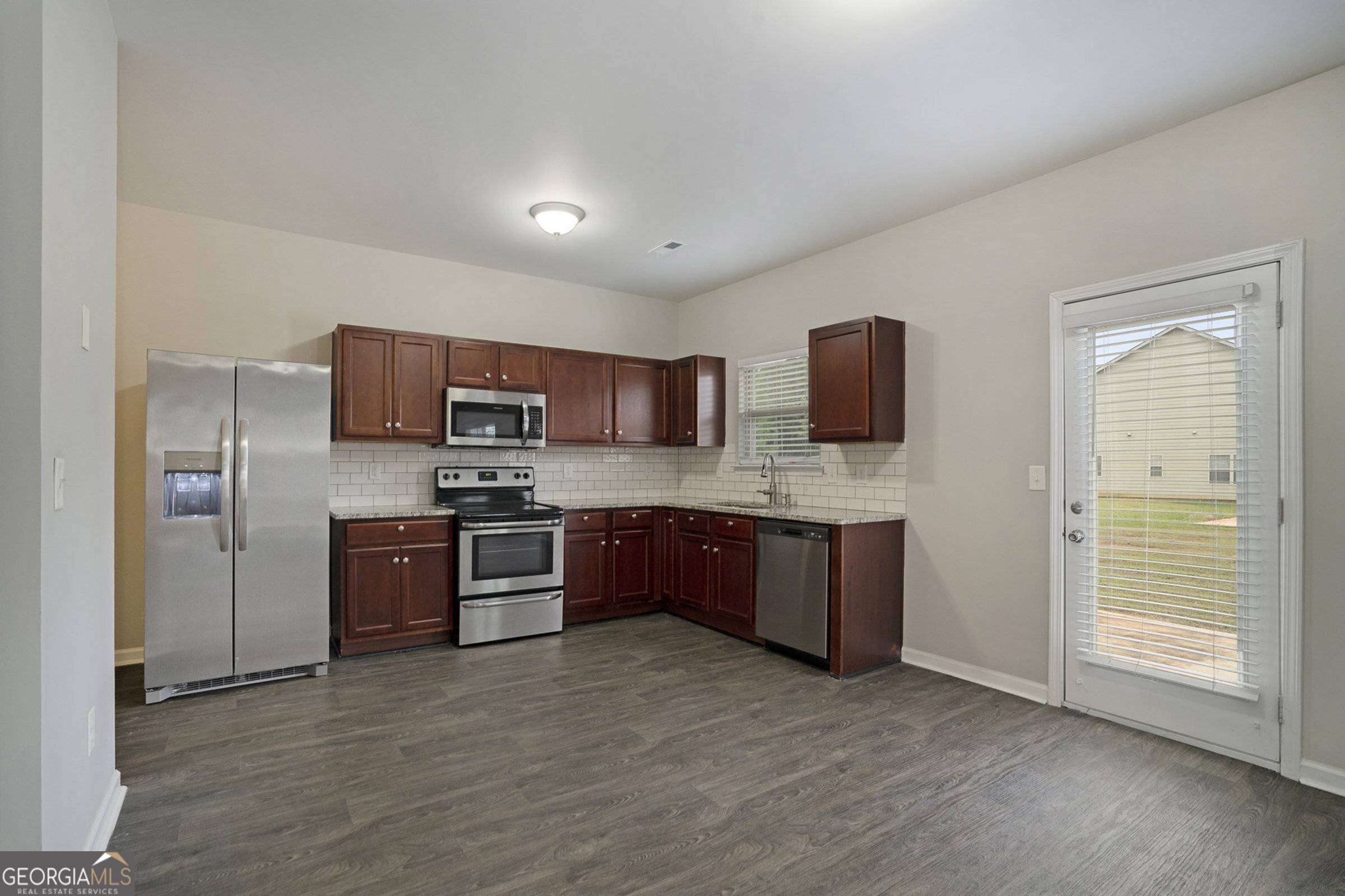 Hampton, GA 30228,411 Bandelier CIR