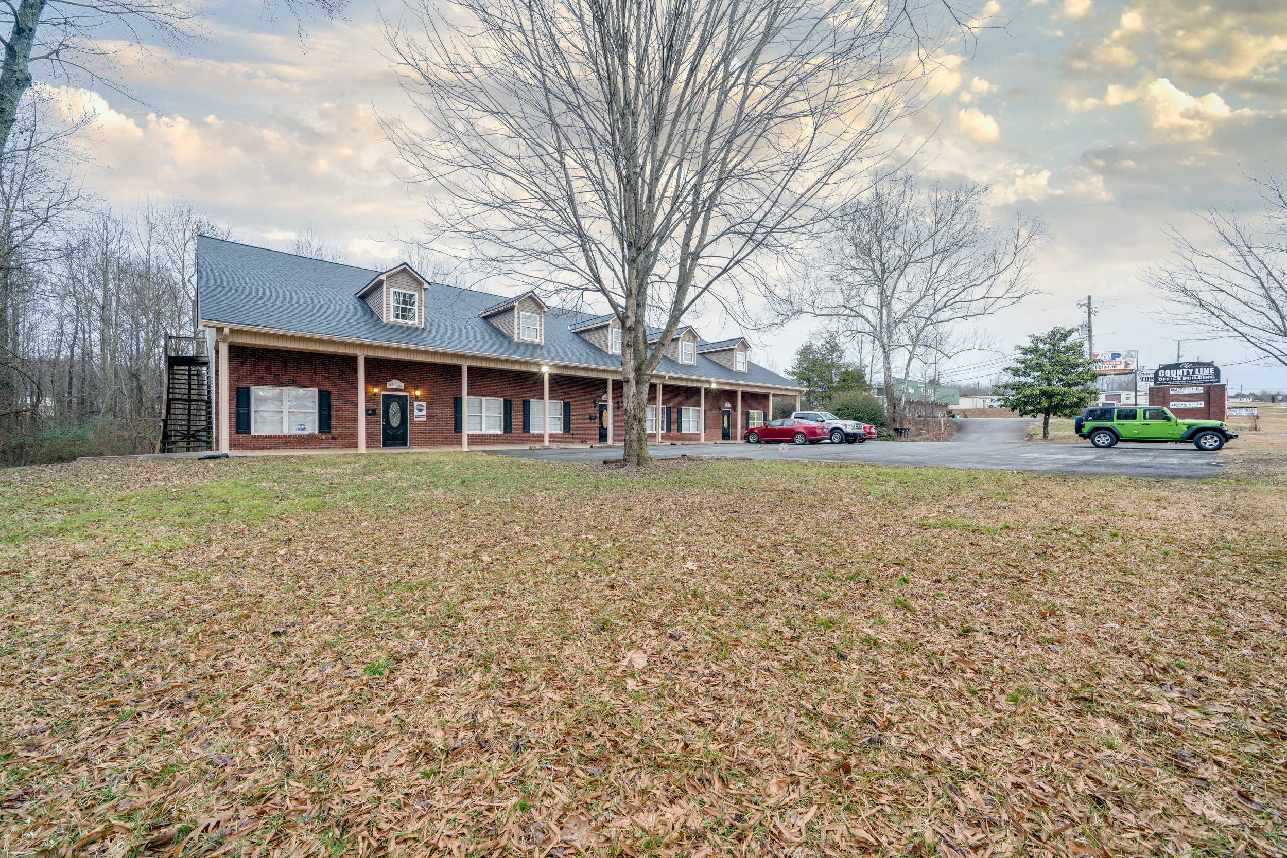 Clermont, GA 30527,6911 Cleveland HWY #201A
