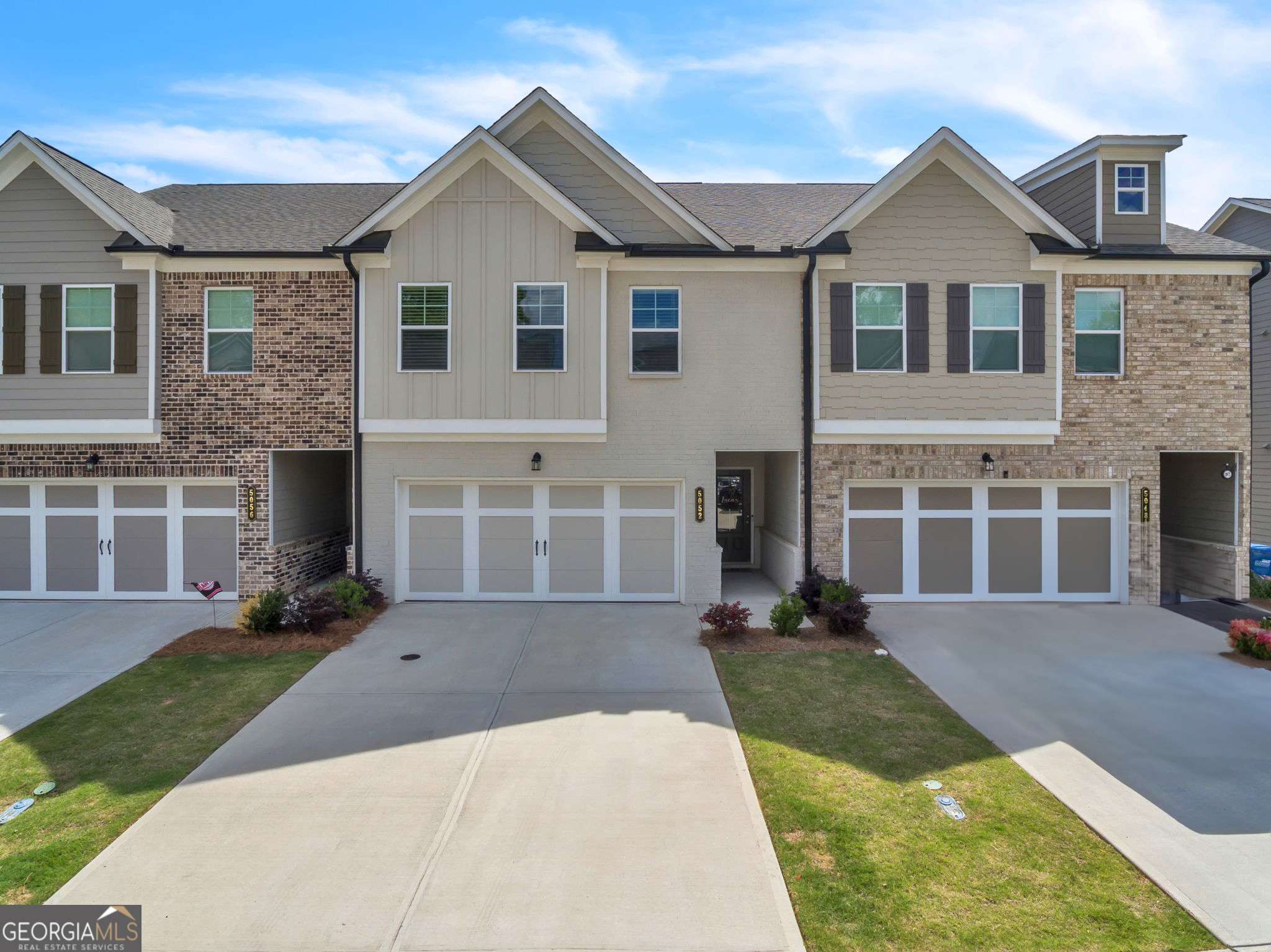 Oakwood, GA 30566,5052 Silver Fox TRL