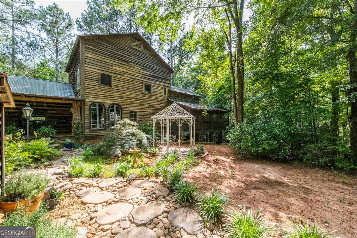 Forsyth, GA 31029,228 Pine Grove Church RD