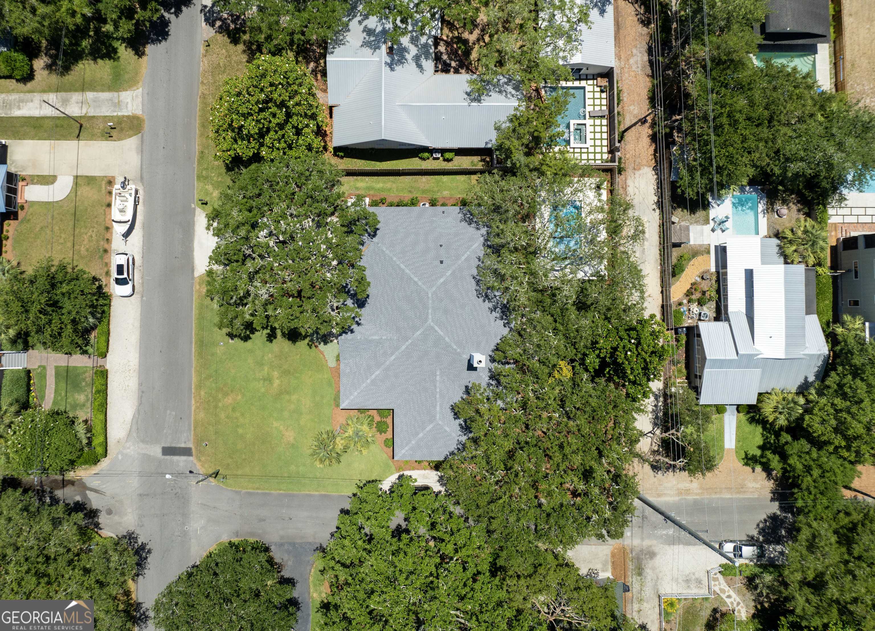 St. Simons, GA 31522,1833 Bruce DR