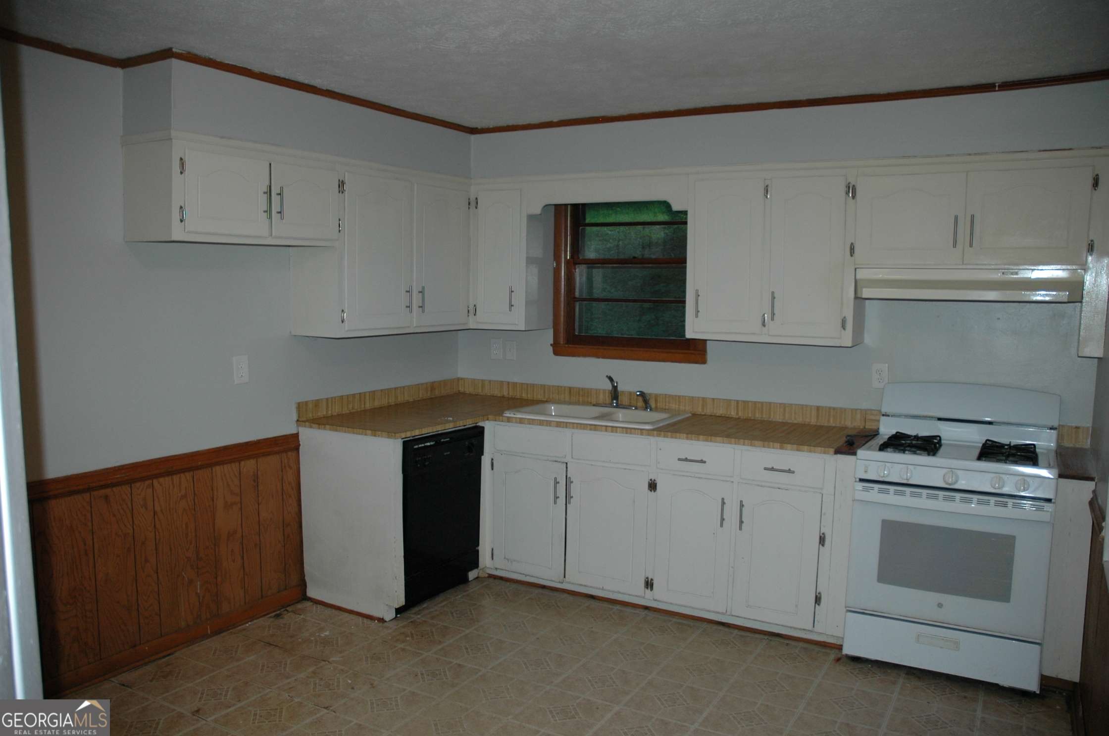 Valley, AL 36854,2407 16th PL