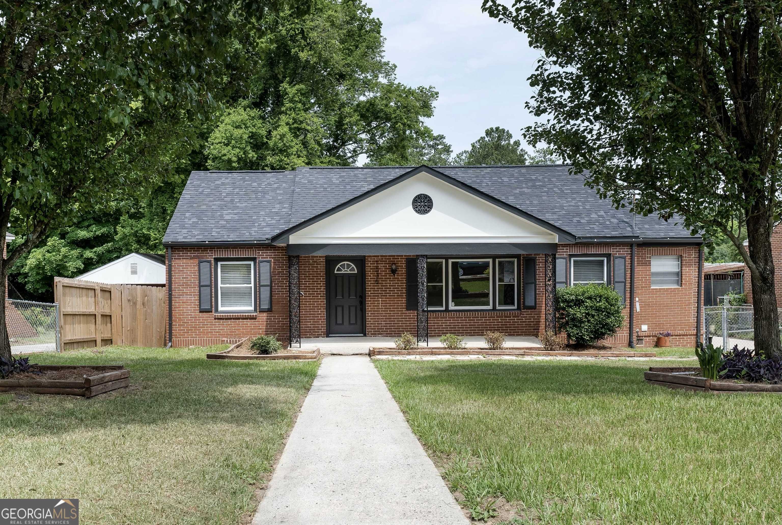 Macon, GA 31211,1536 Engle DR