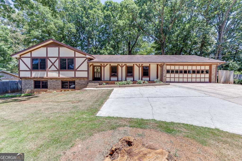 Stone Mountain, GA 30087,768 Rollingwood