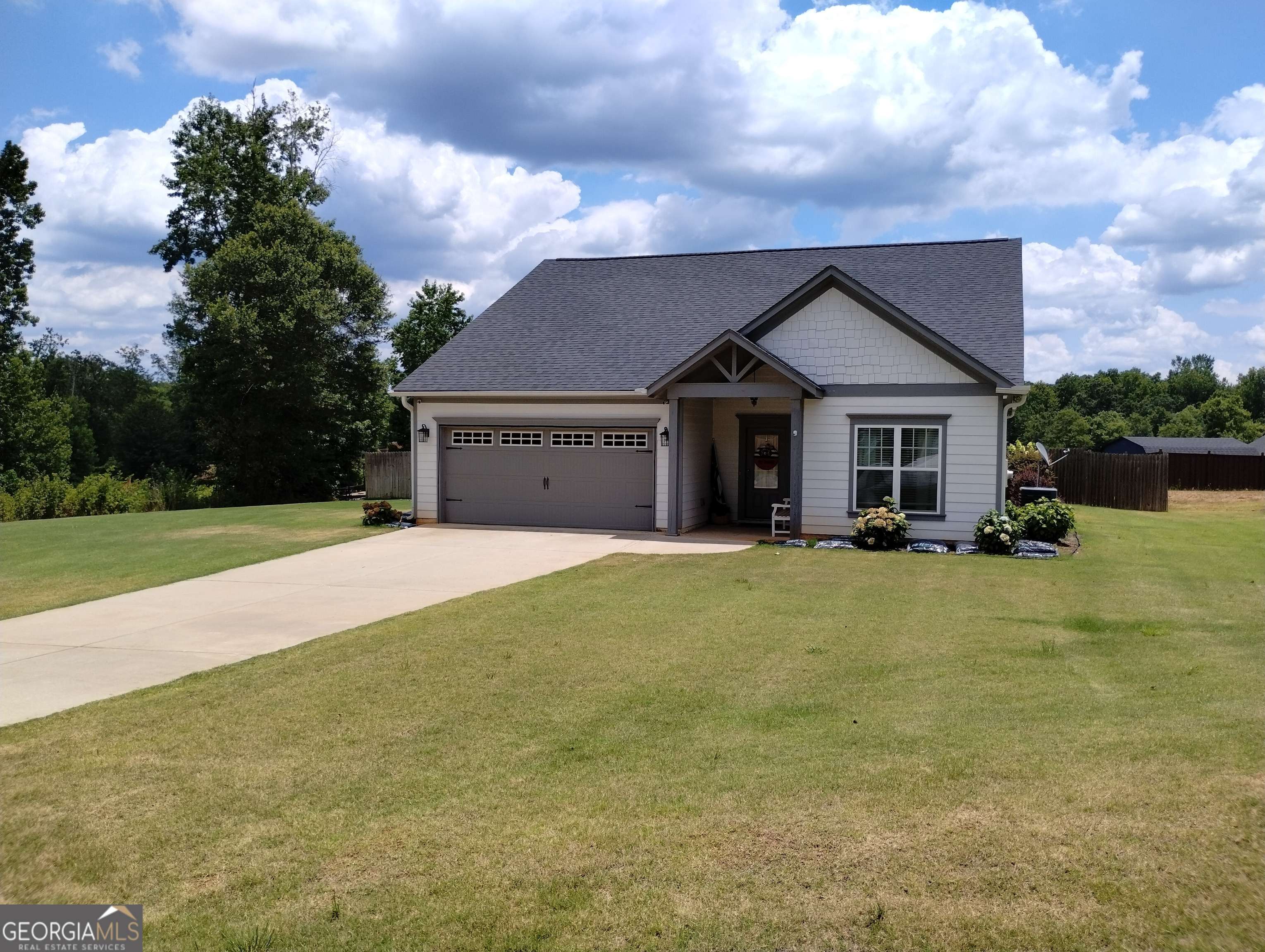 Hartwell, GA 30643,502 N Point CIR