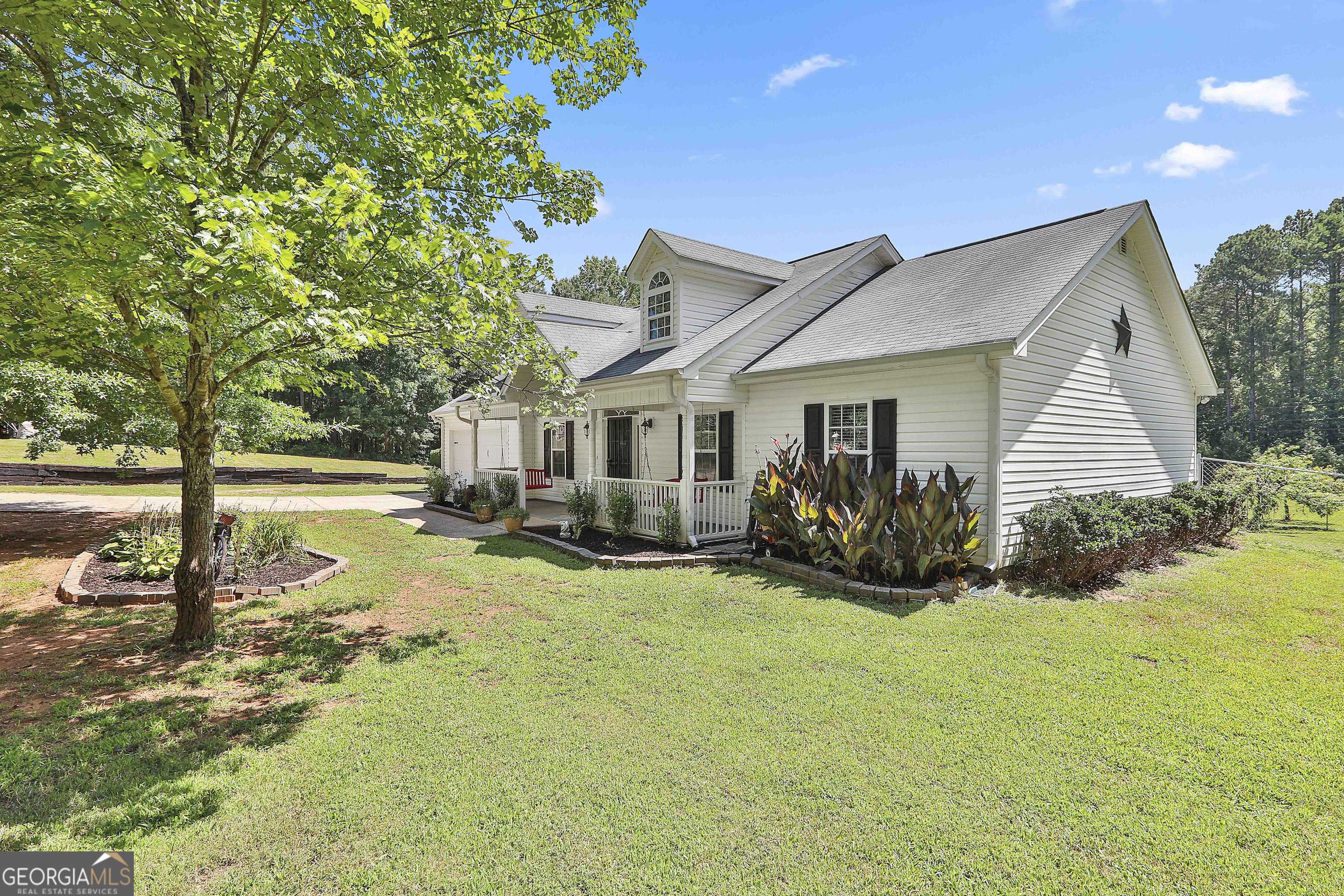 Gay, GA 30218,82 Pinewood DR