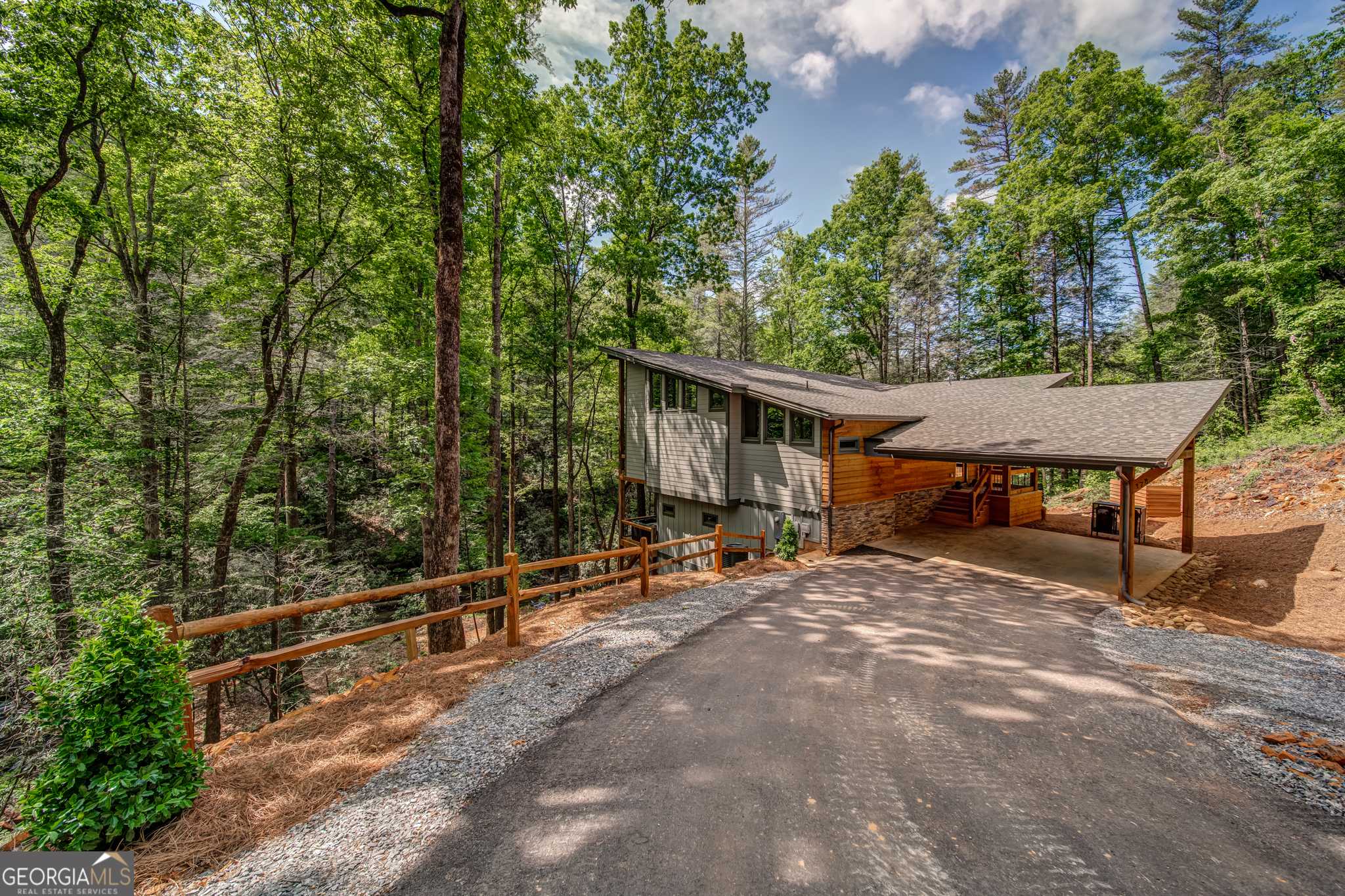 Ellijay, GA 30540,378 Watersong