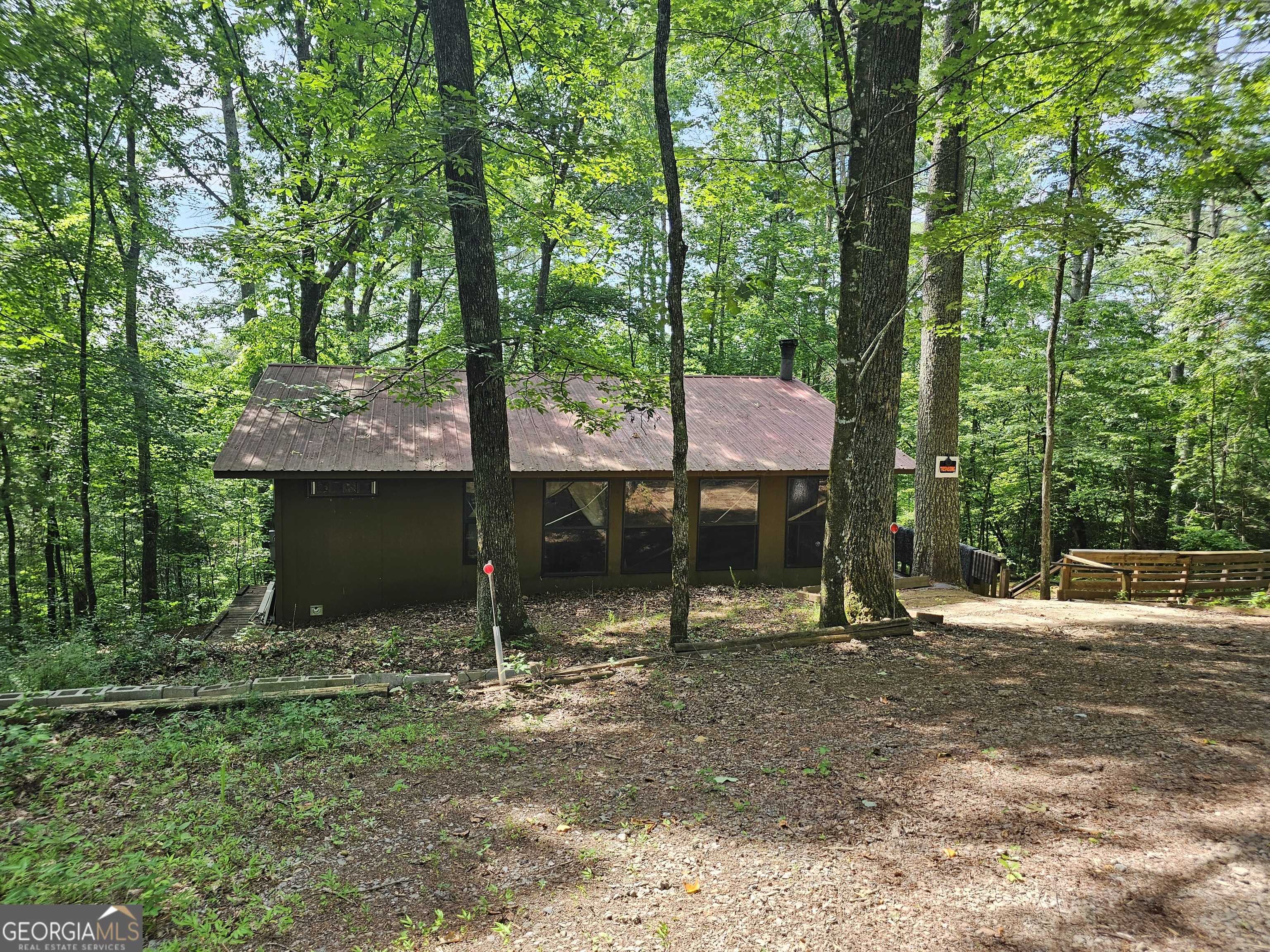 Ellijay, GA 30540,671 Amber