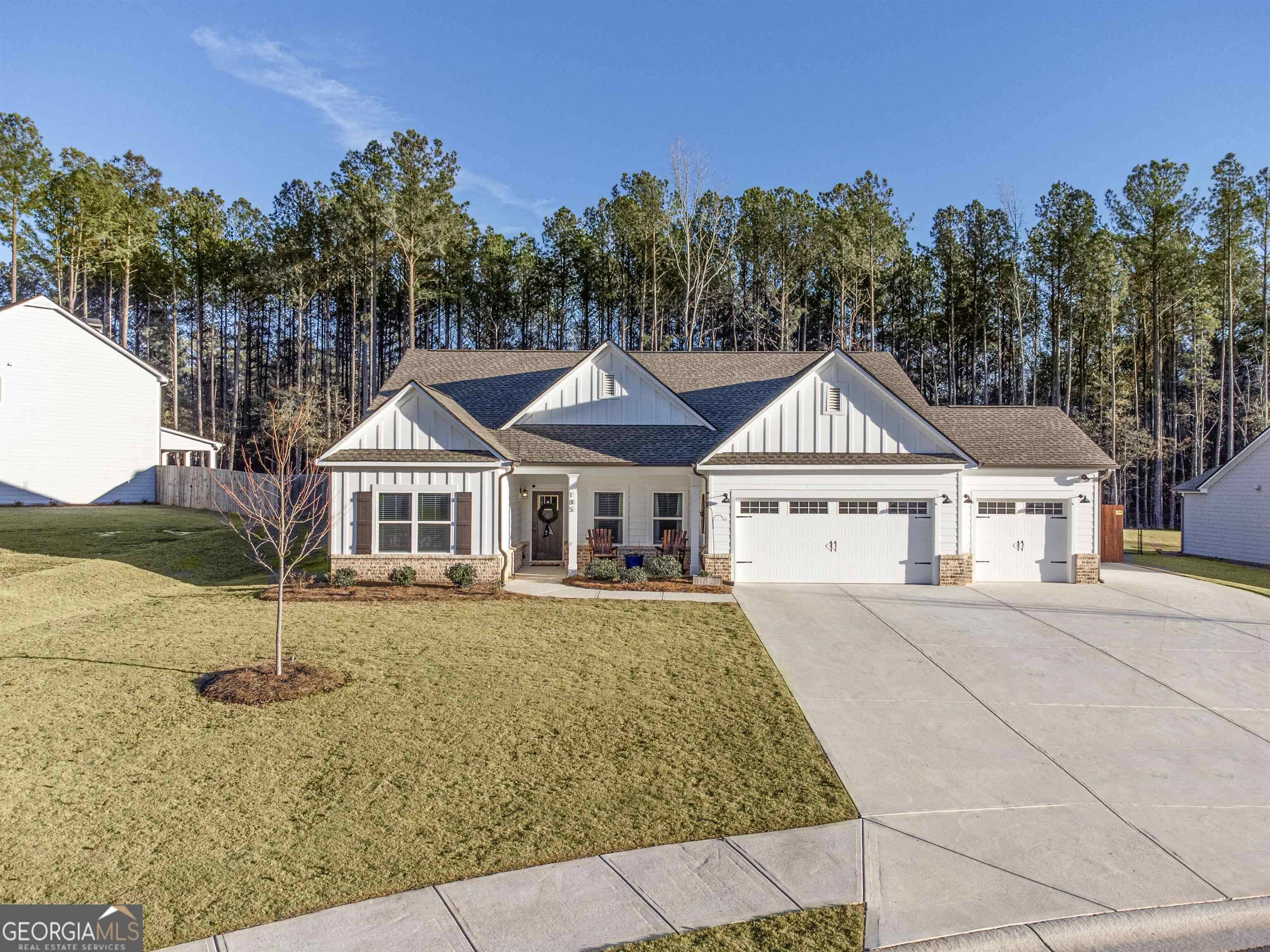 Hull, GA 30646,185 Manor Drive