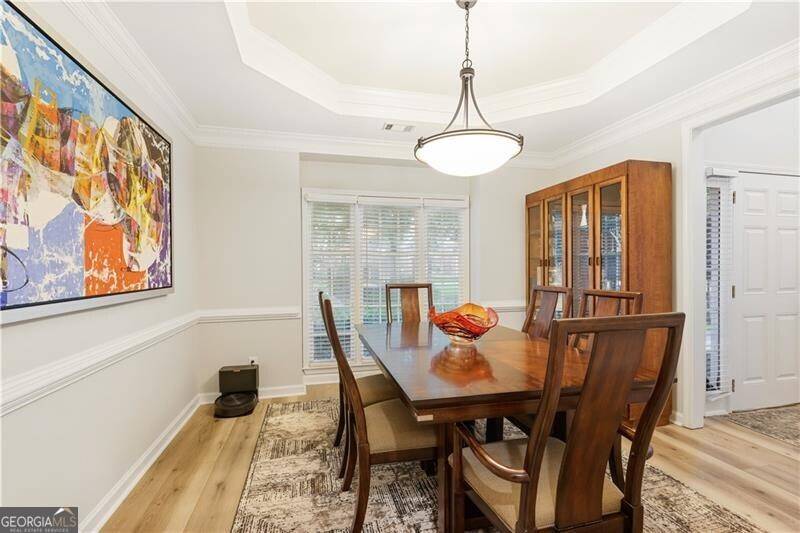 Atlanta, GA 30328,975 Lancaster Walk