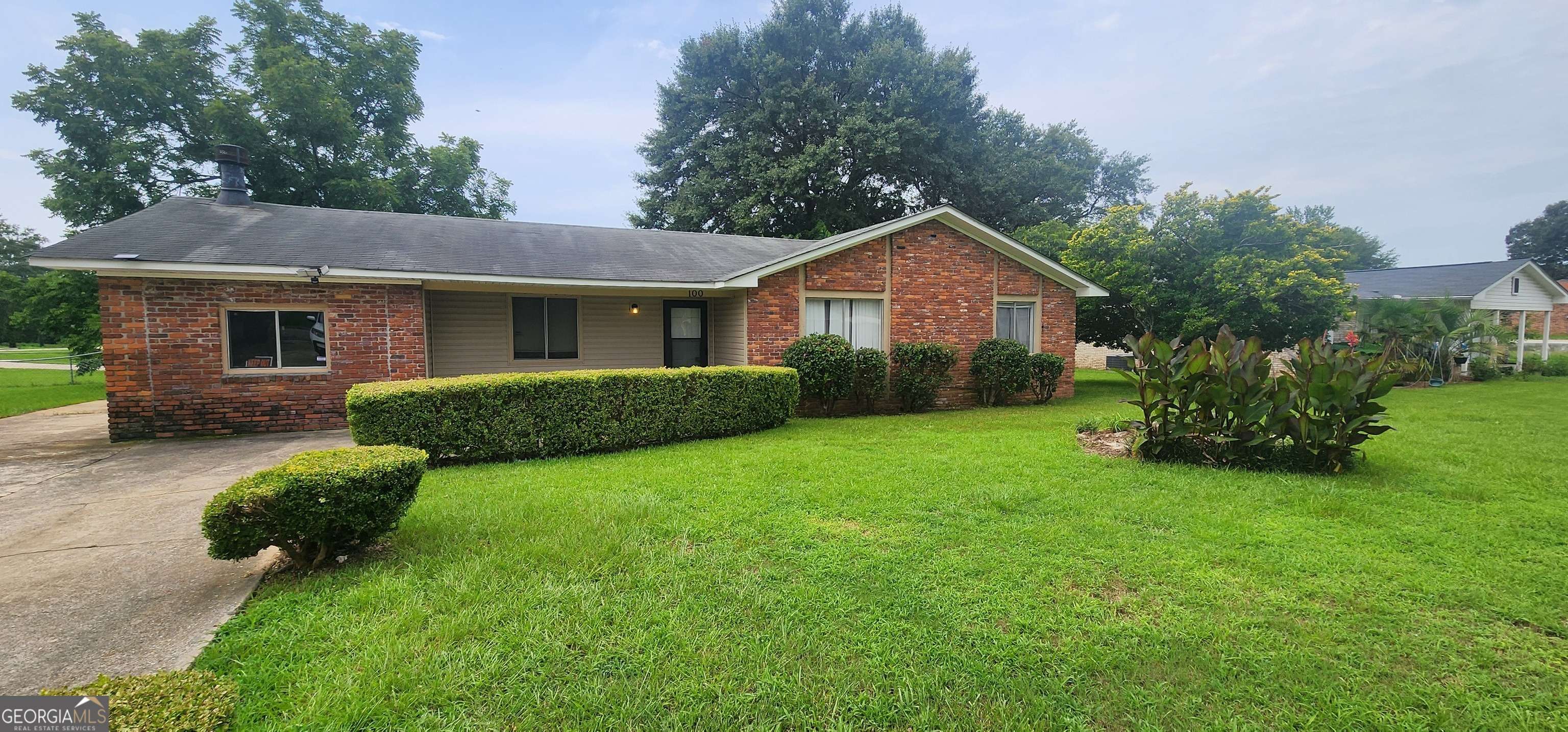 Warner Robins, GA 31093,100 Lazy H LN