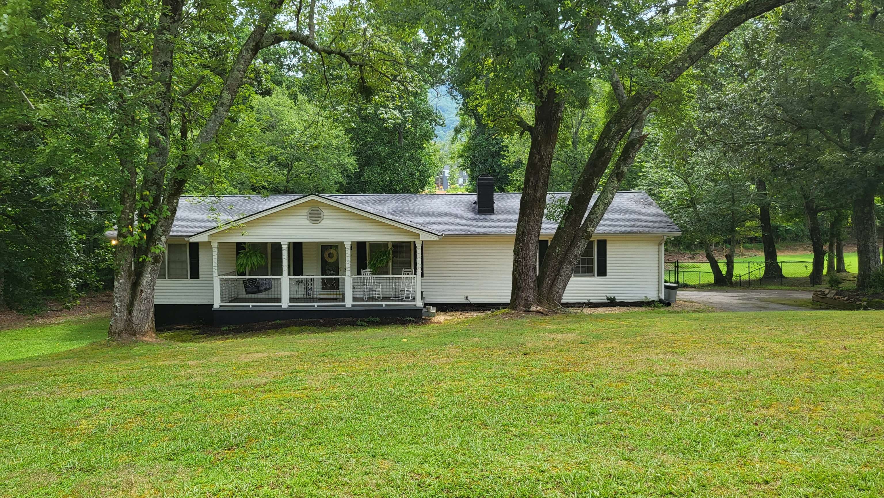 Cleveland, GA 30528,3546 Helen HWY