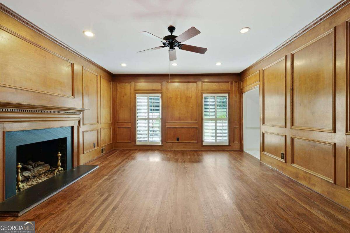 Atlanta, GA 30328,6040 Blackwater TRL