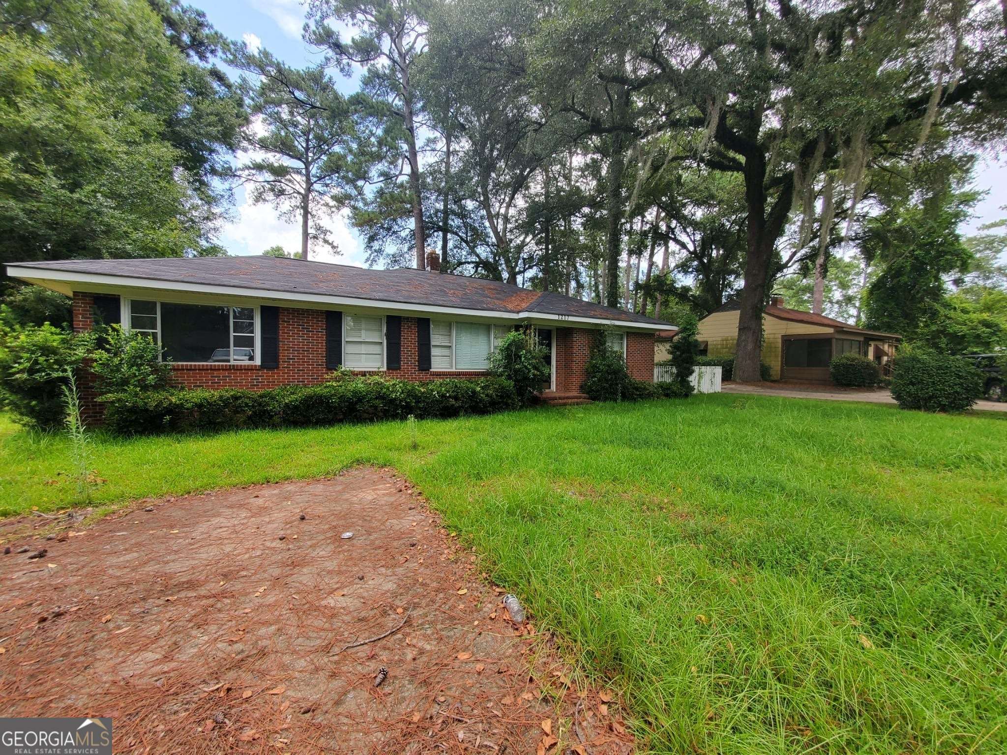 Albany, GA 31707,1217 Whispering Pines RD