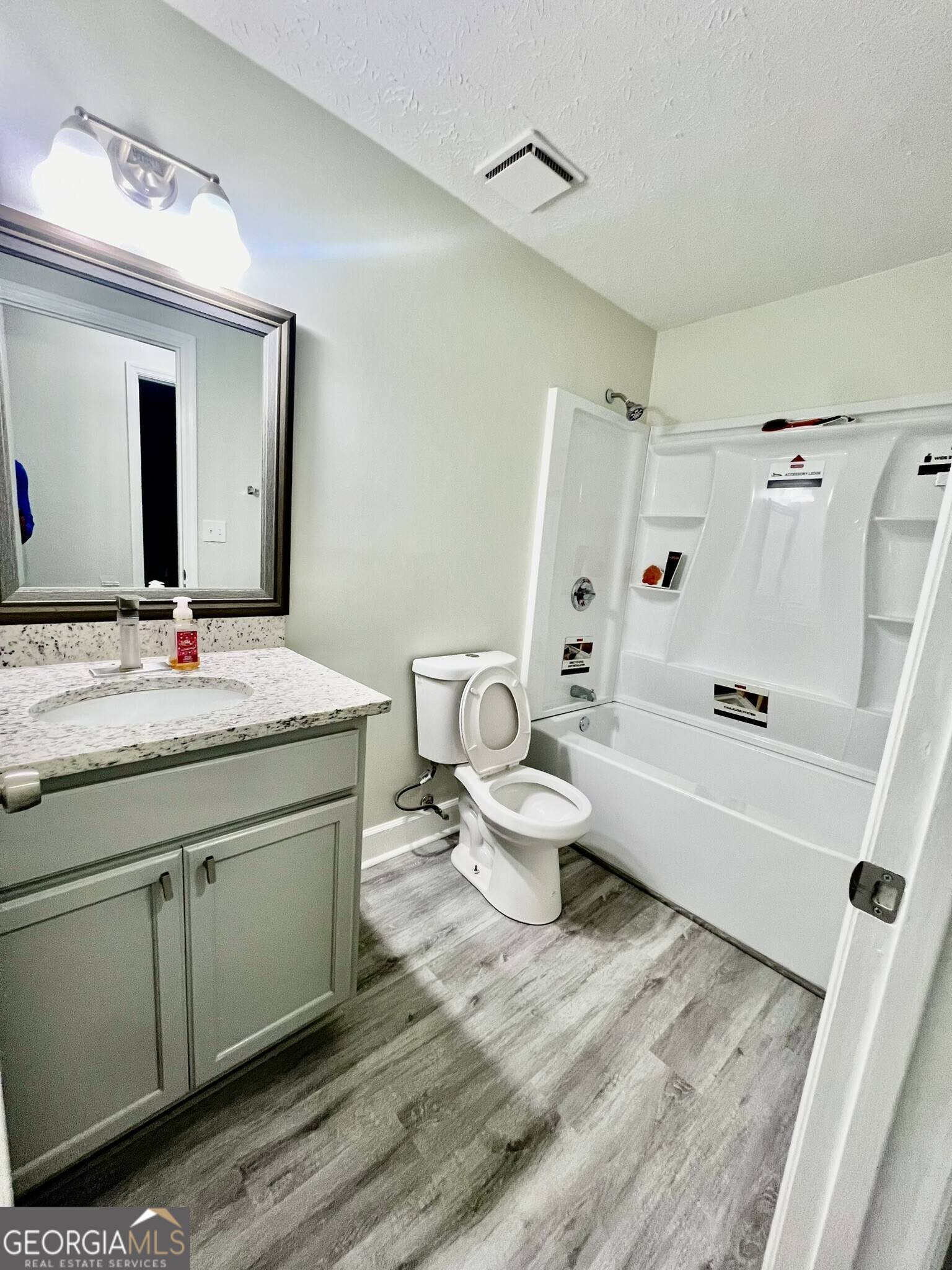 Norcross, GA 30093,1381 Country Downs DR