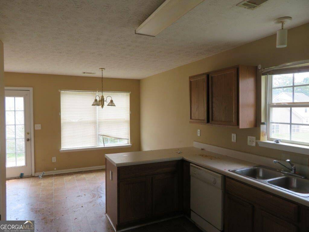 Oxford, GA 30054,435 Victoria BLVD