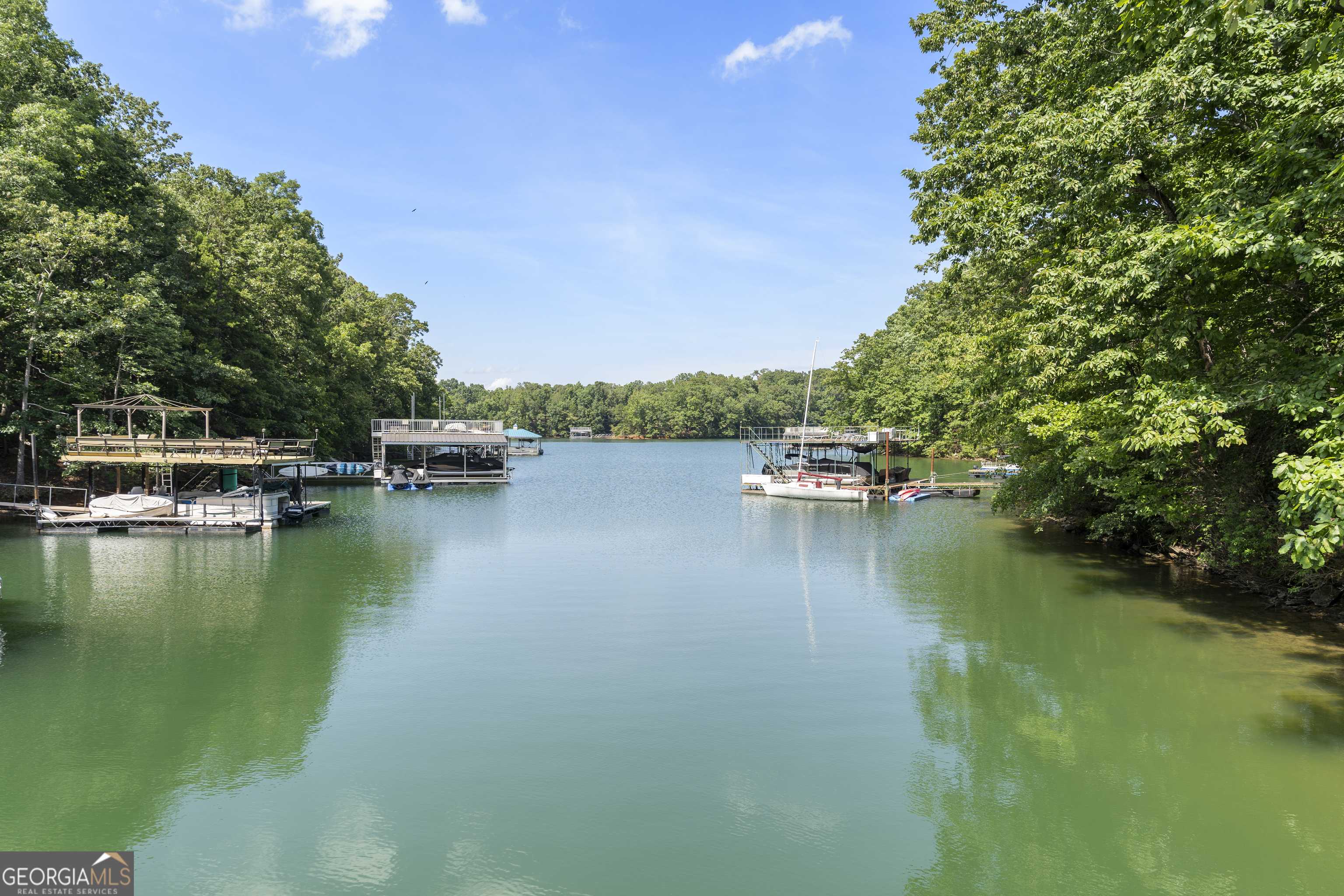 Flowery Branch, GA 30542,6279 White Oak DR