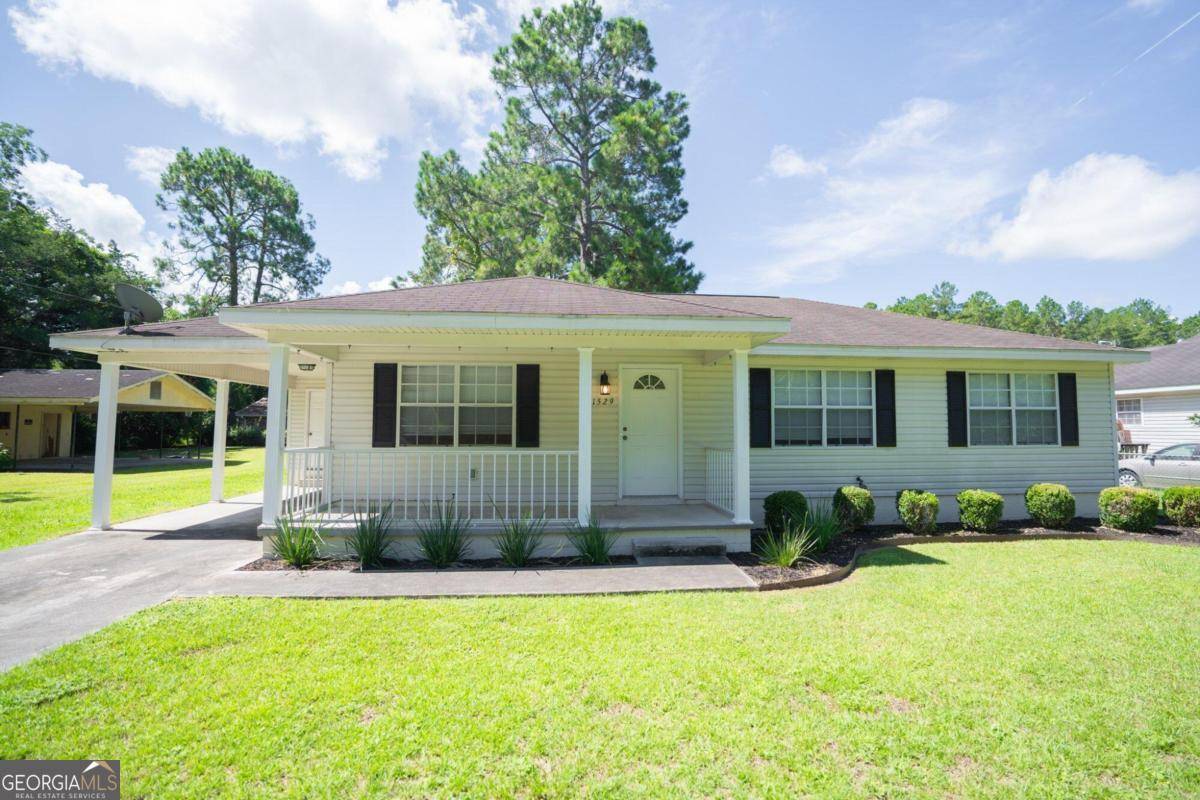 Waycross, GA 31501,1529 Myers AVE