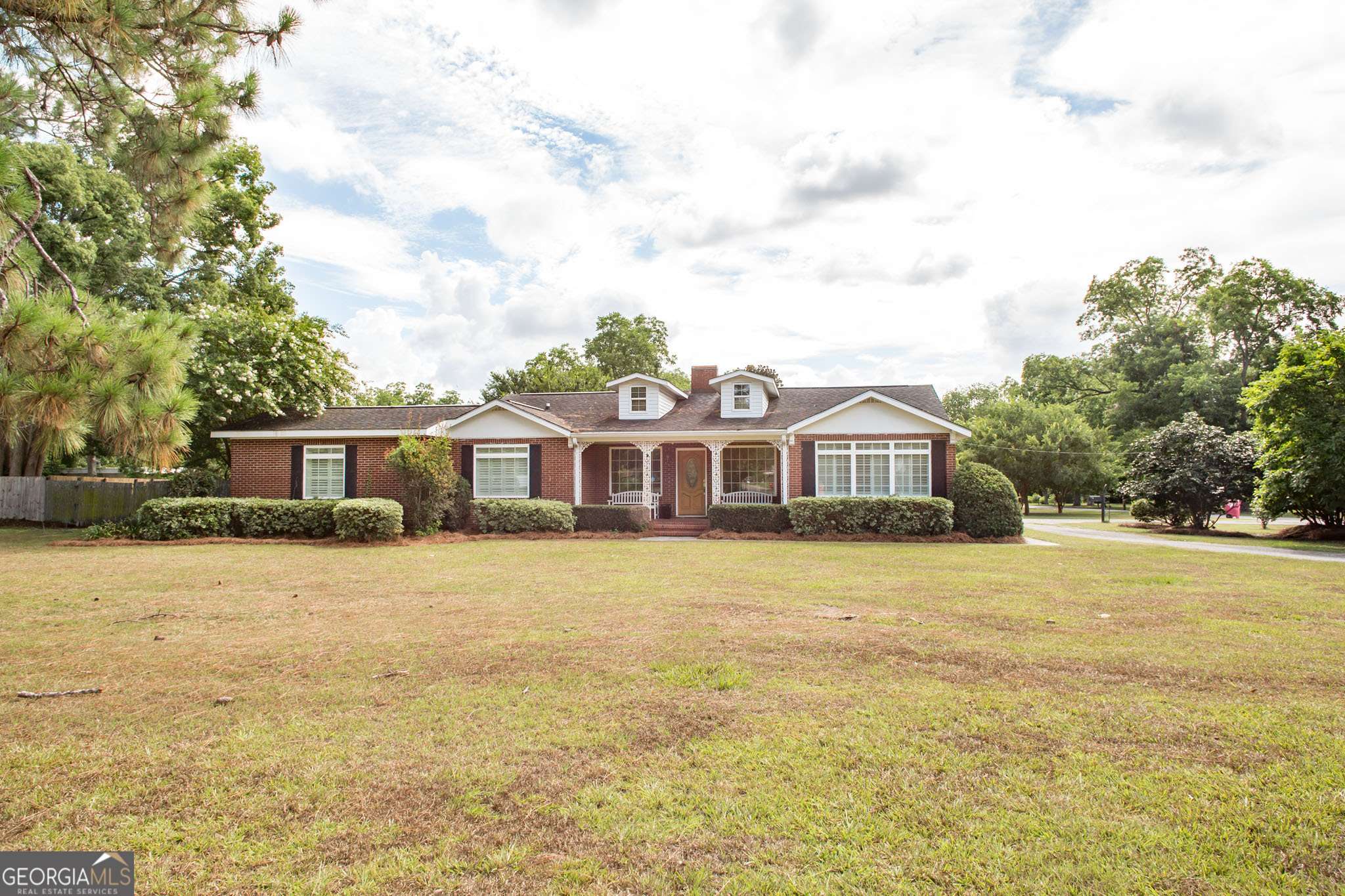 Blackshear, GA 31516,504 Hendry