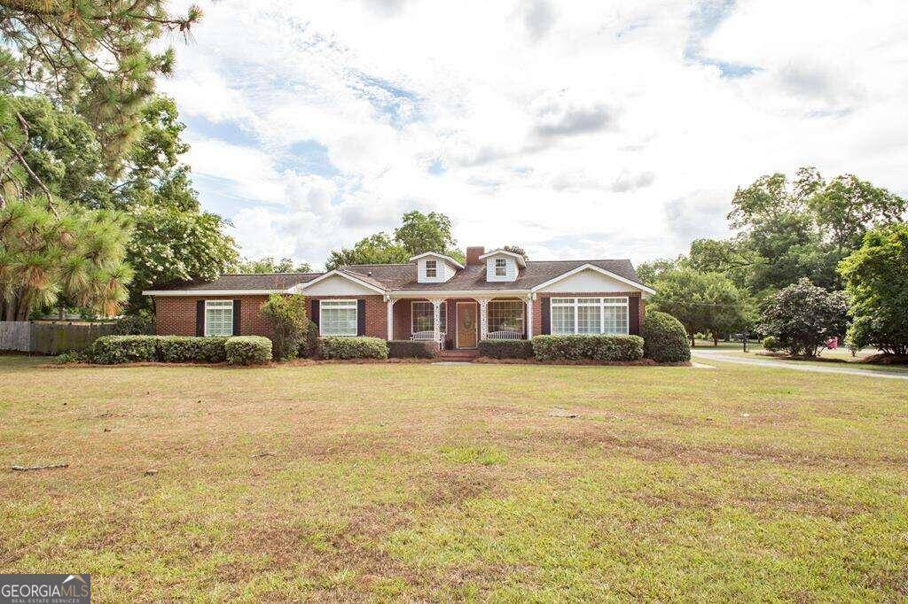 Blackshear, GA 31516,504 Hendry ST