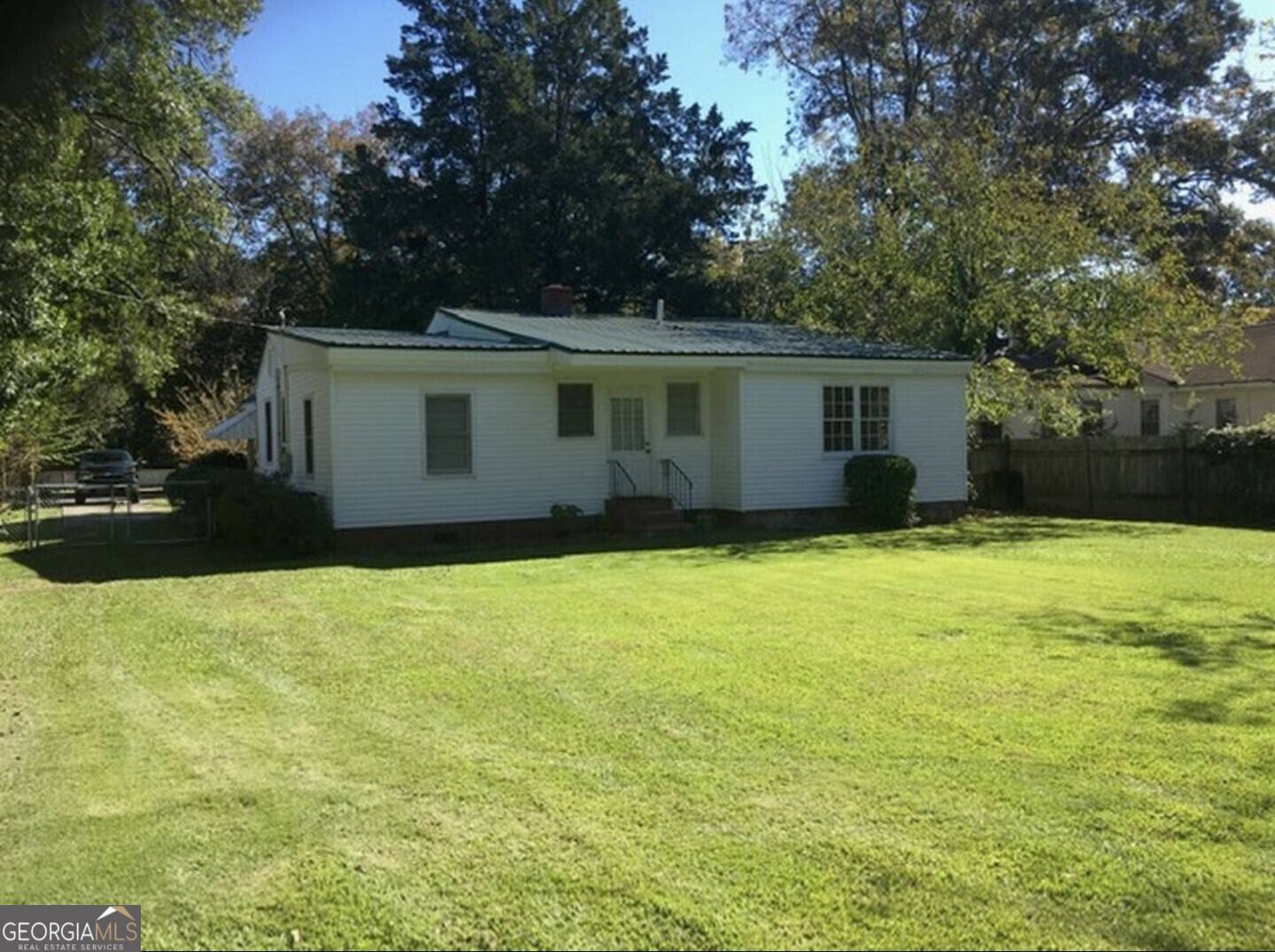 Warner Robins, GA 31093,117 Pearce DR