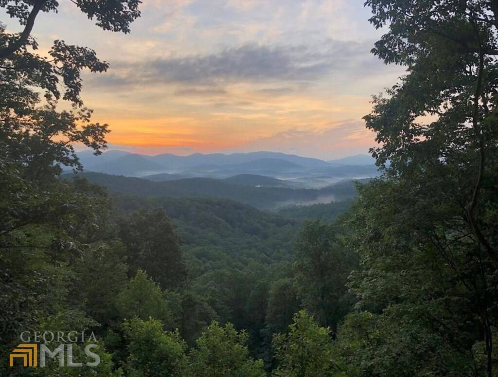 Dahlonega, GA 30533,306 Cedar Mountain RD