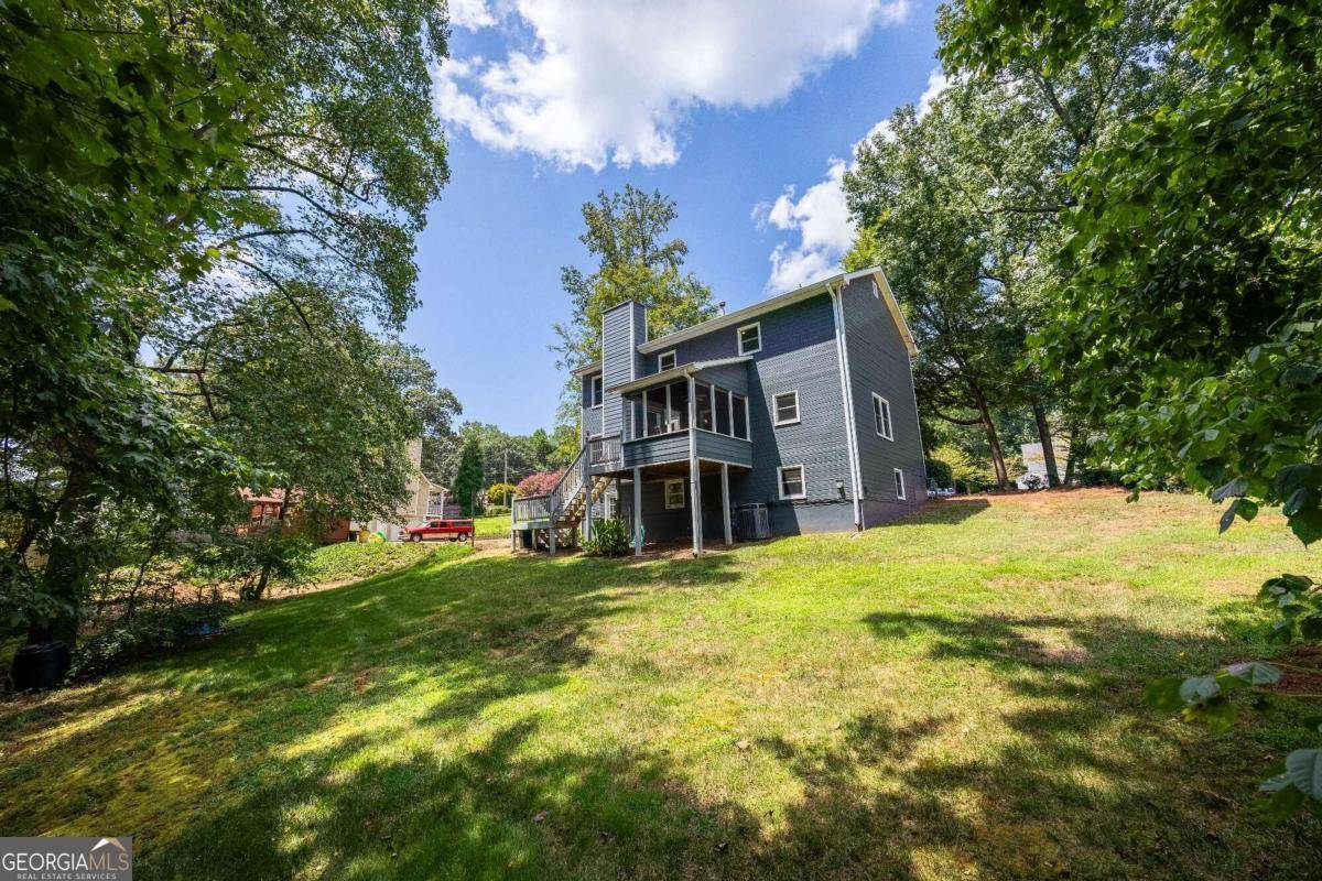 Woodstock, GA 30188,543 E Cherokee CT