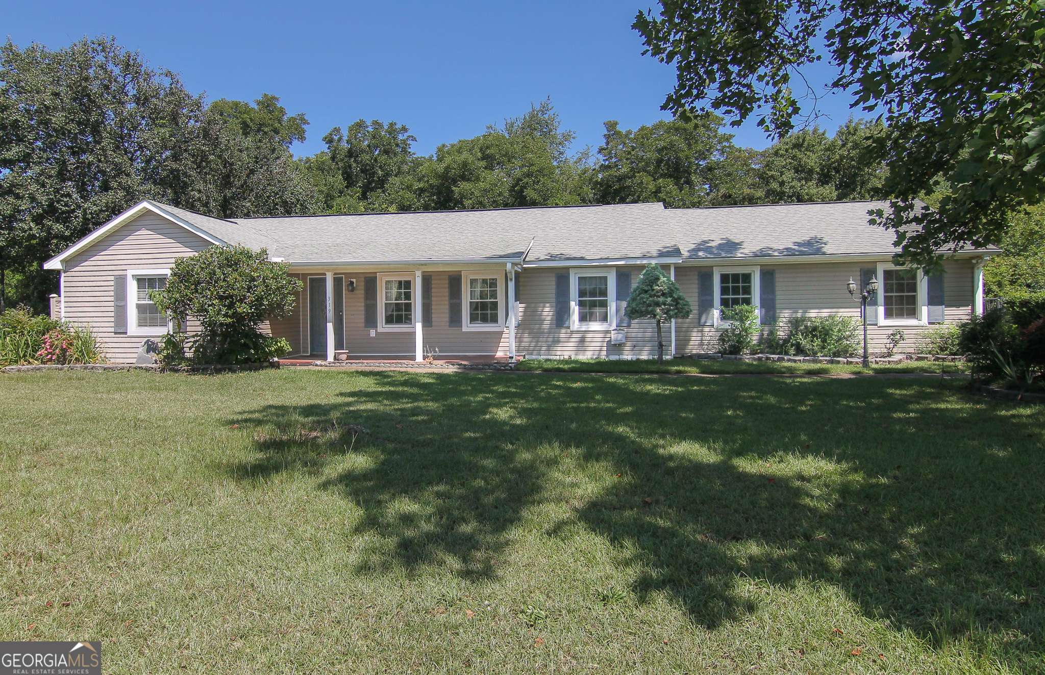 Warner Robins, GA 31093,319 Gilchrist DR