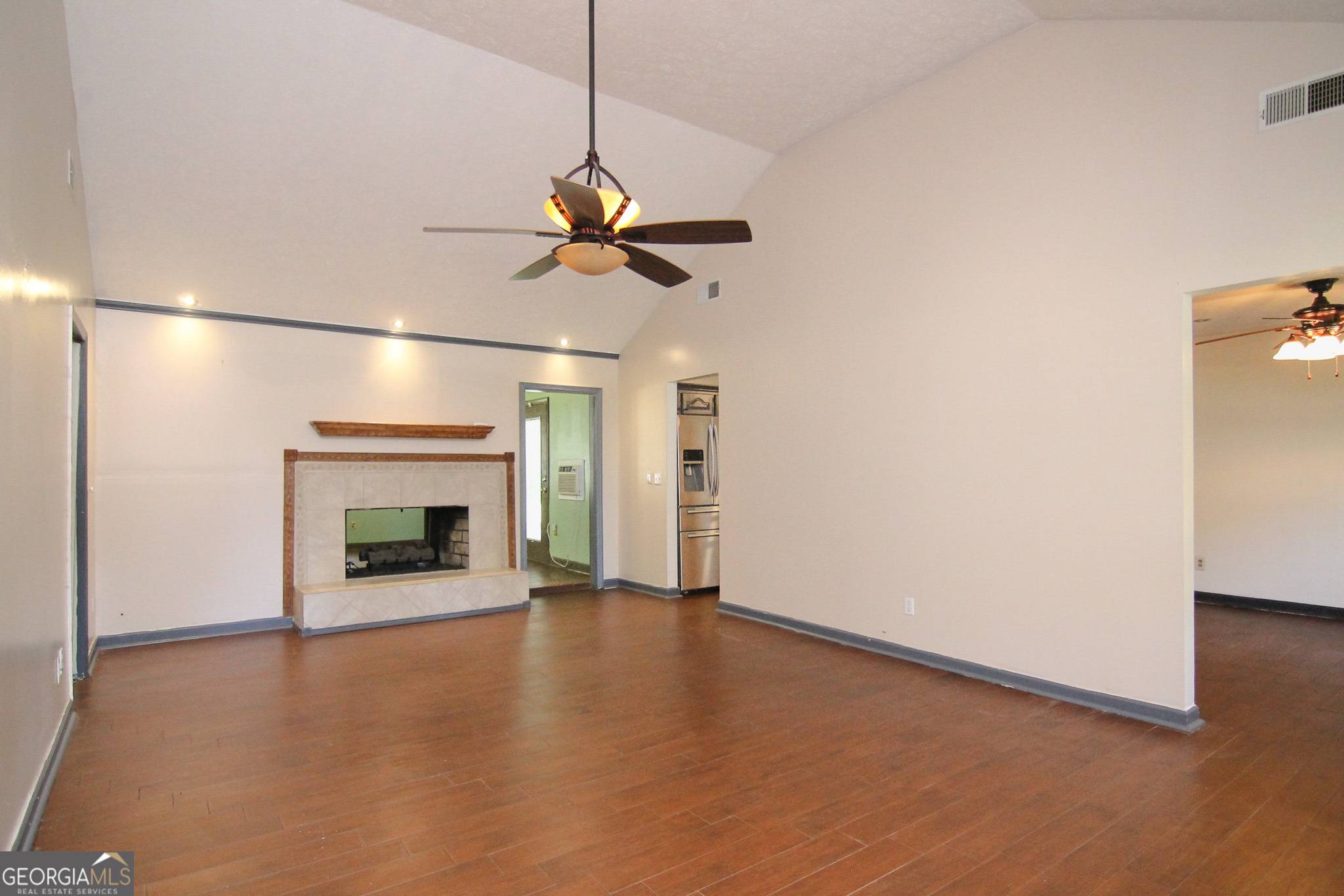 Warner Robins, GA 31093,319 Gilchrist DR