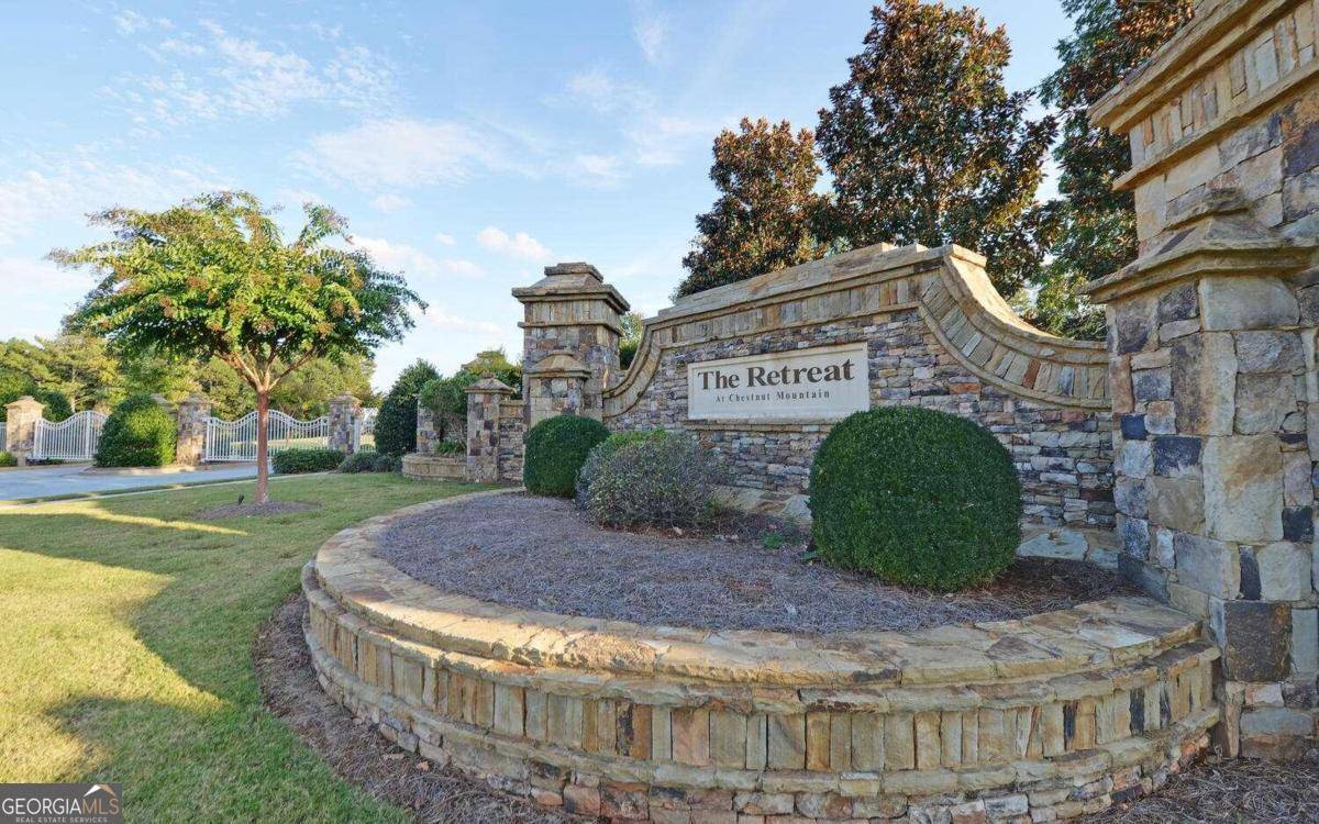 Flowery Branch, GA 30542,5356 Retreat DR