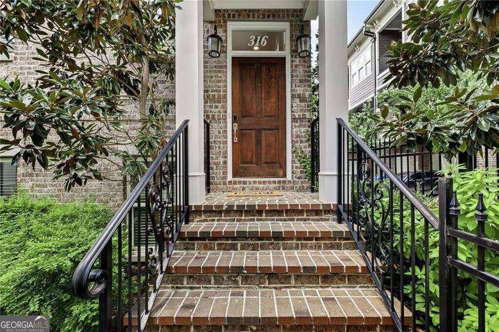 Atlanta, GA 30312,316 Brownstones