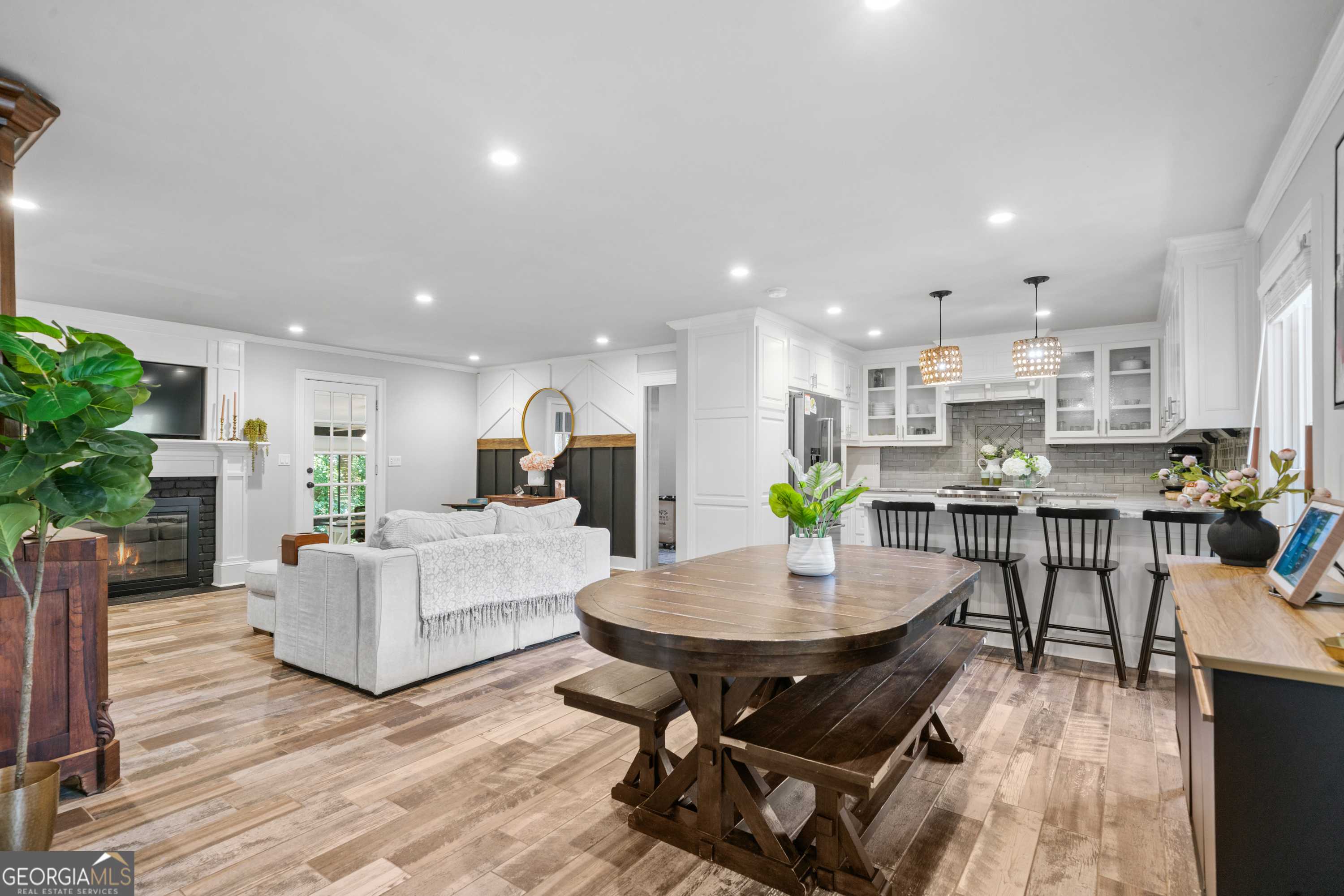 Atlanta, GA 30338,1627 Chateau DR