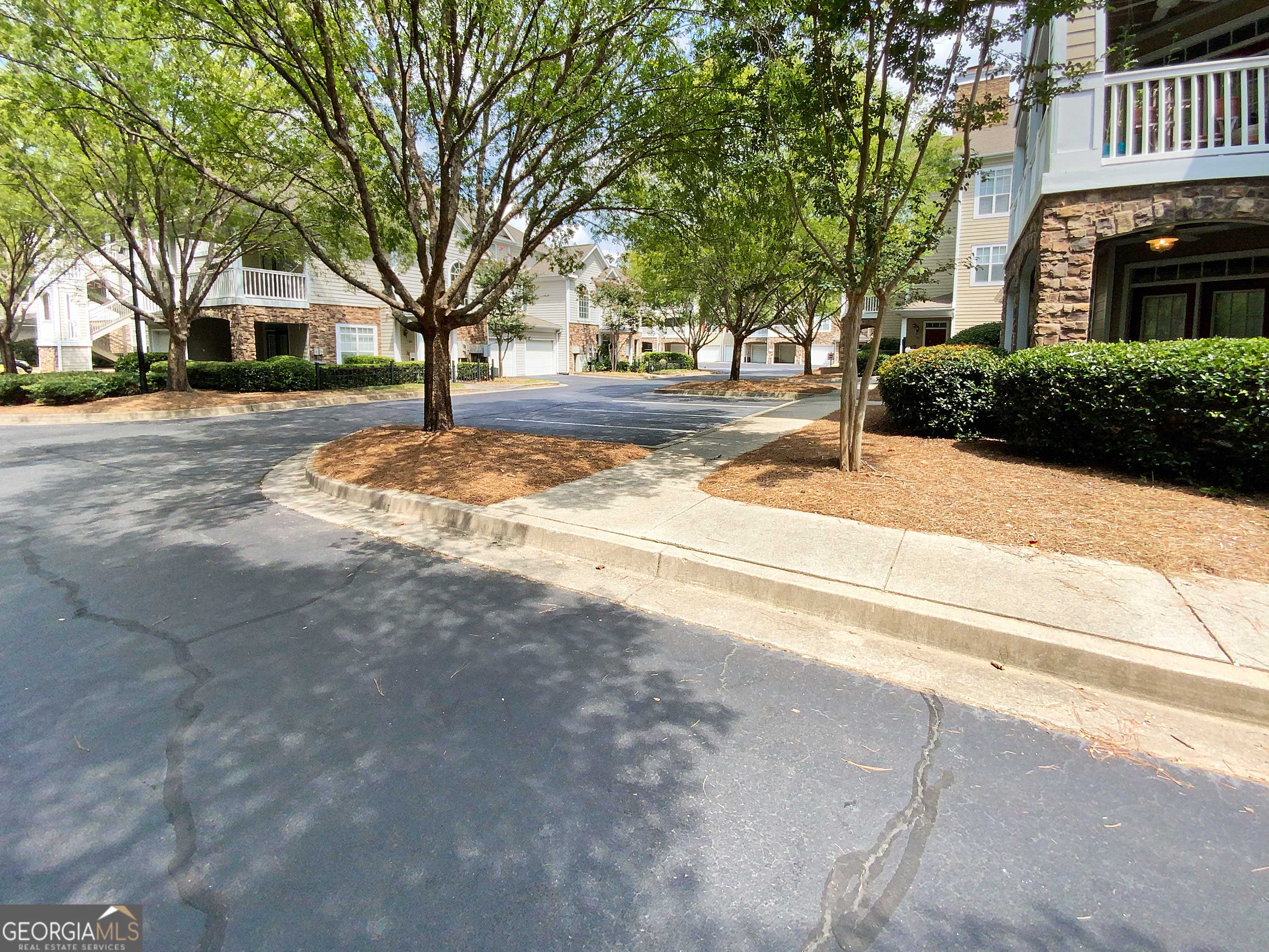 Alpharetta, GA 30004,732 Sandringham