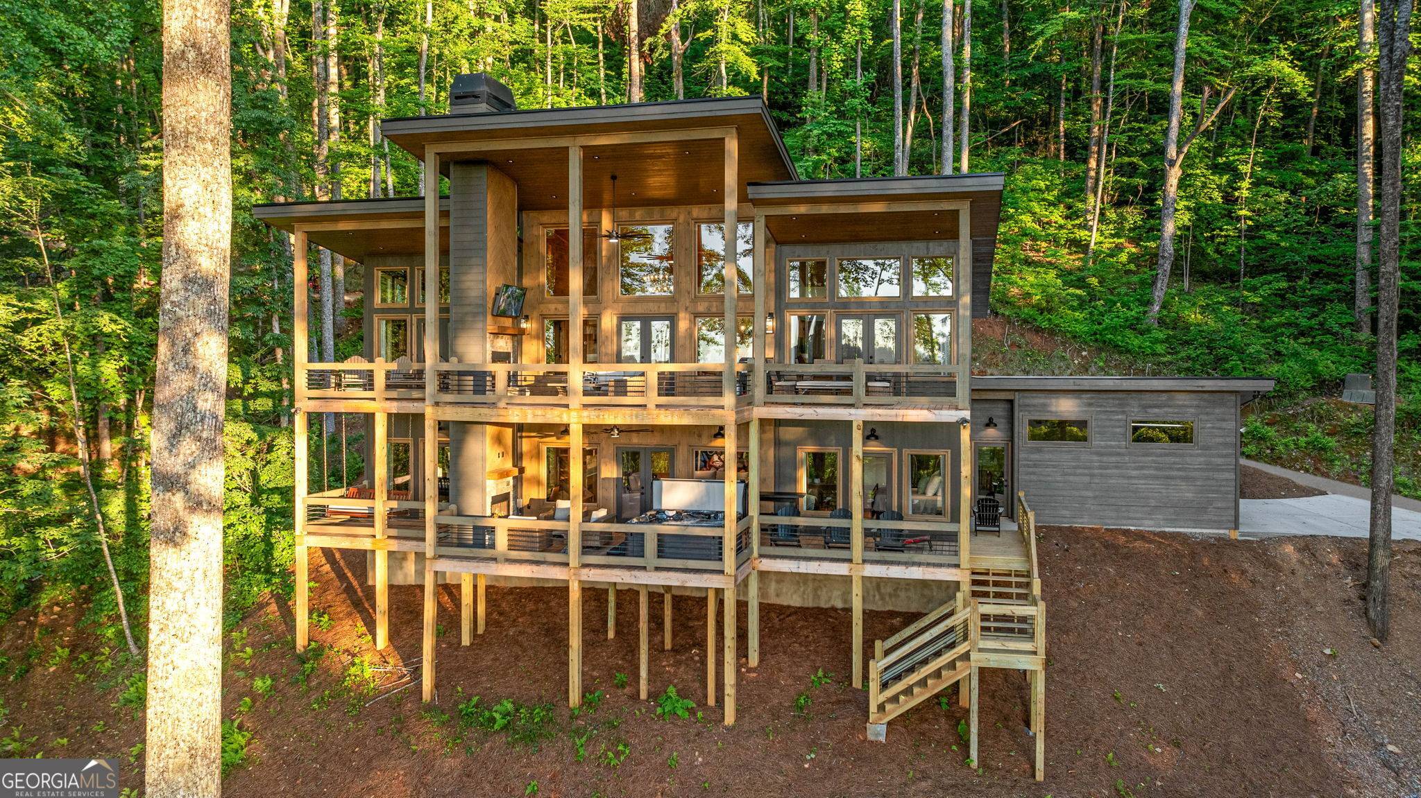 Mineral Bluff, GA 30559,0 Huckleberry ALY