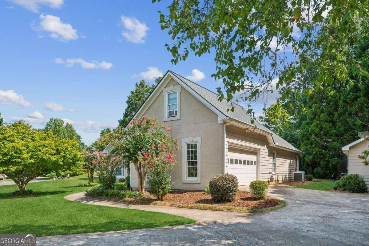 Cumming, GA 30040,2215 Foster DR