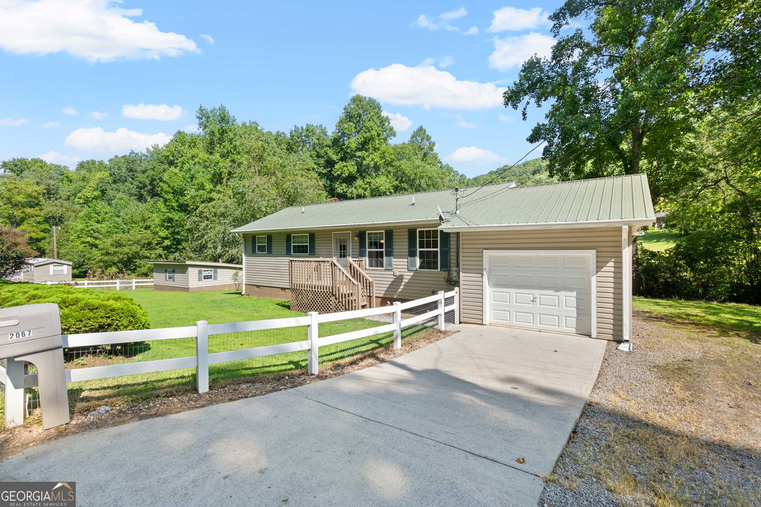 Hayesville, NC 28904,2067 Qualla