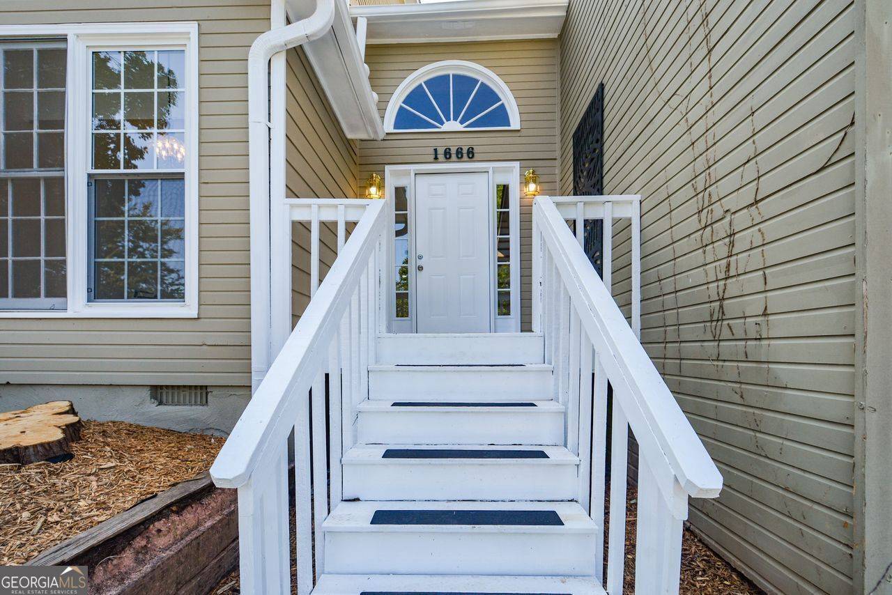 Marietta, GA 30062,1666 Paddlewheel DR