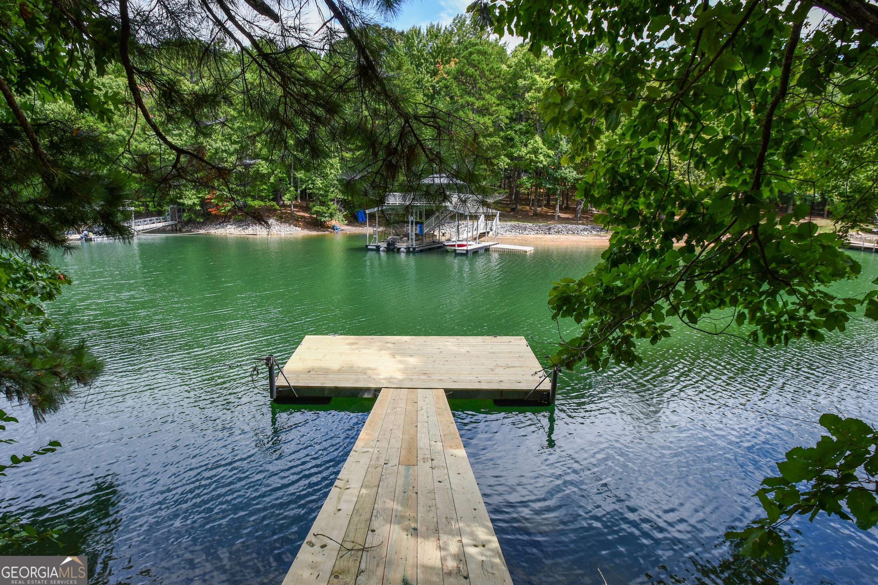 Buford, GA 30518,2075 Pine Tree DR