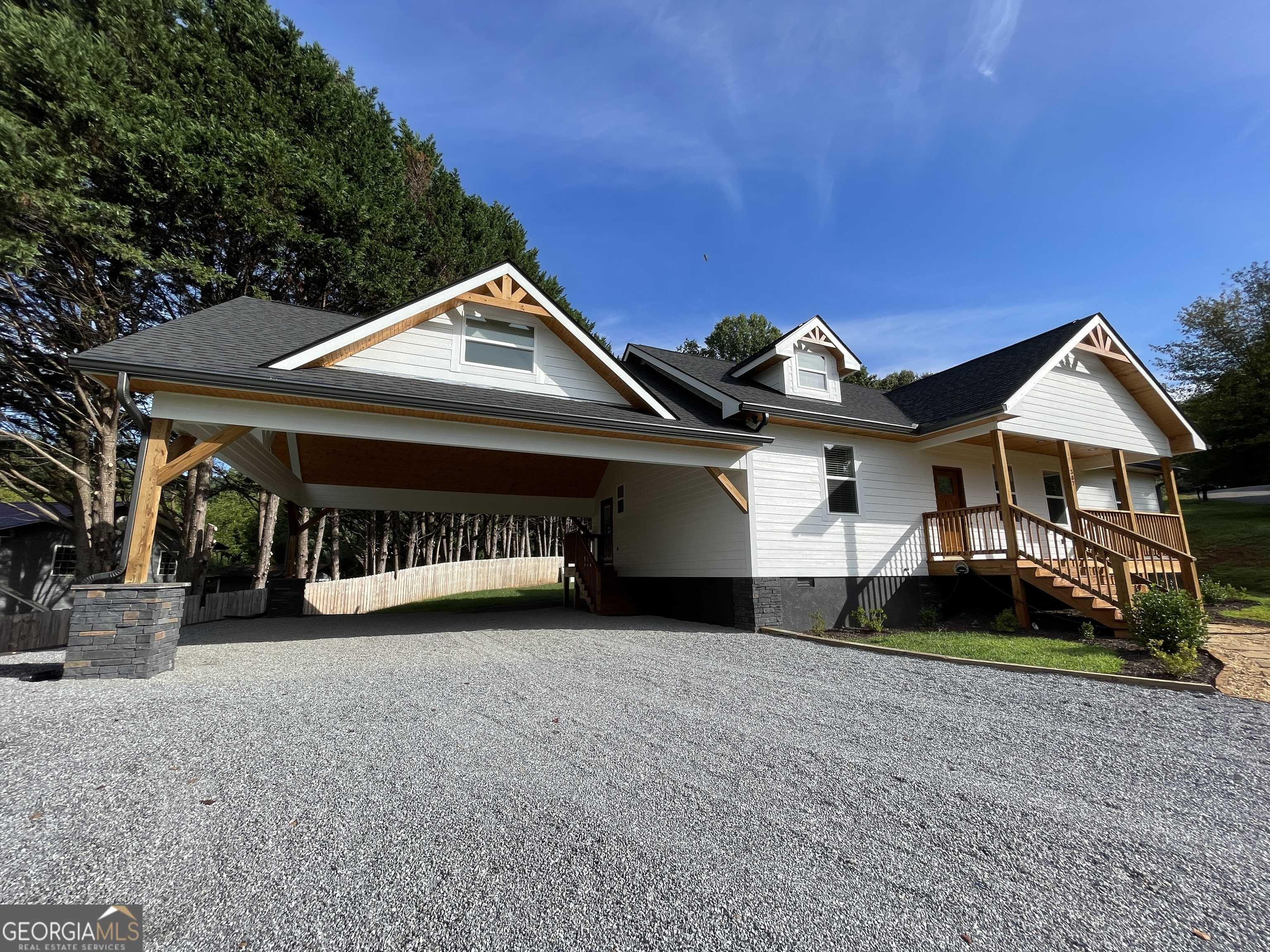 Hayesville, NC 28904,387 Chatuge Lane