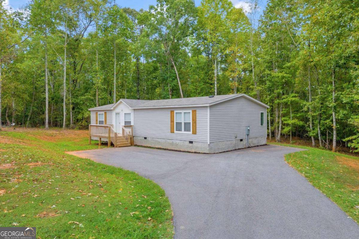 Dahlonega, GA 30533,366 Hester RD