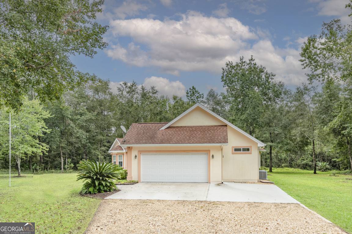 Woodbine, GA 31569,85 Palomino CT